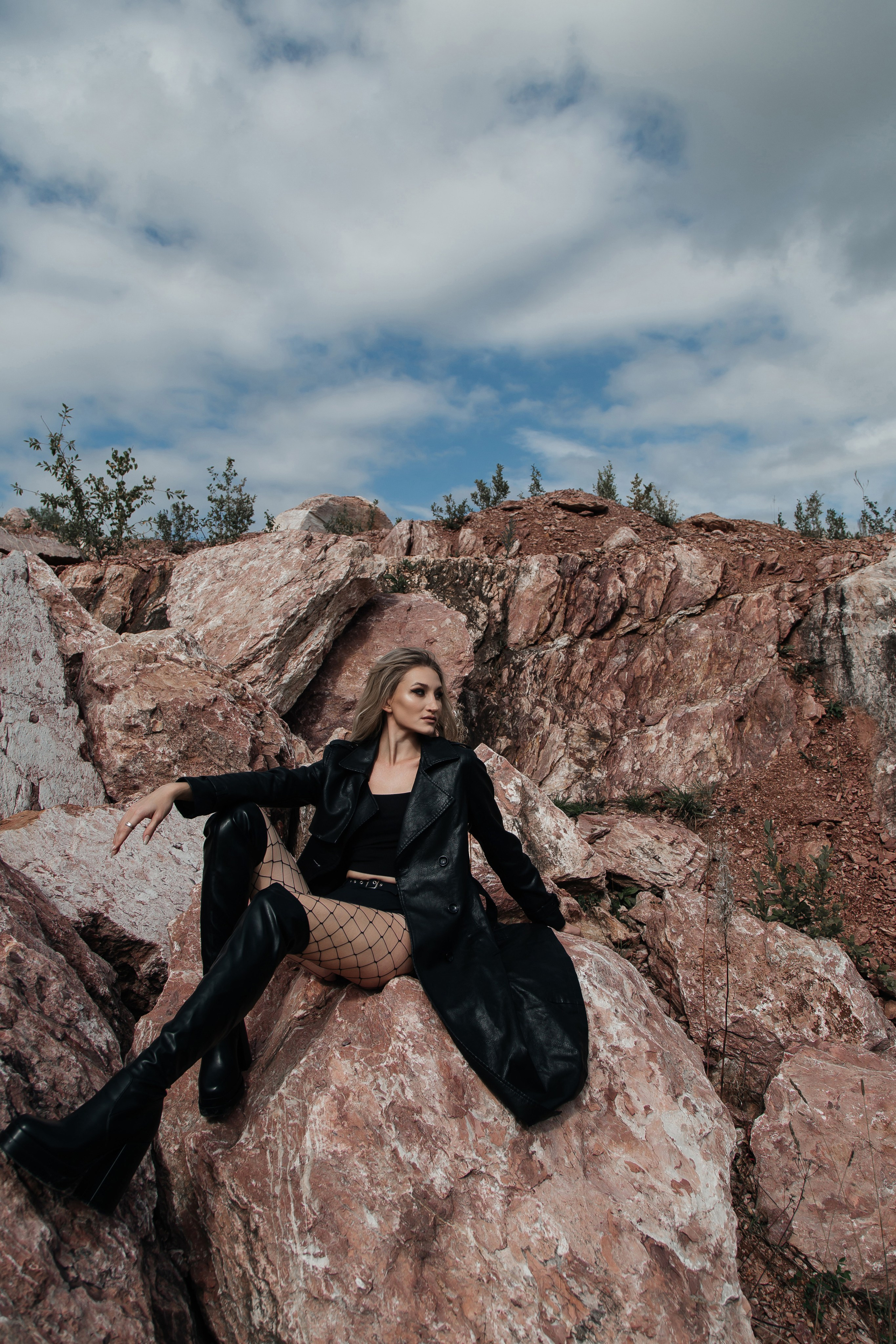 ФОТОСЕССИЯ КО ДНЮ РОЖДЕНИЯ НА МРАМОРНОМ КАРЬЕРЕ. Фотограф в Киселёвске Татьяна Трухалева