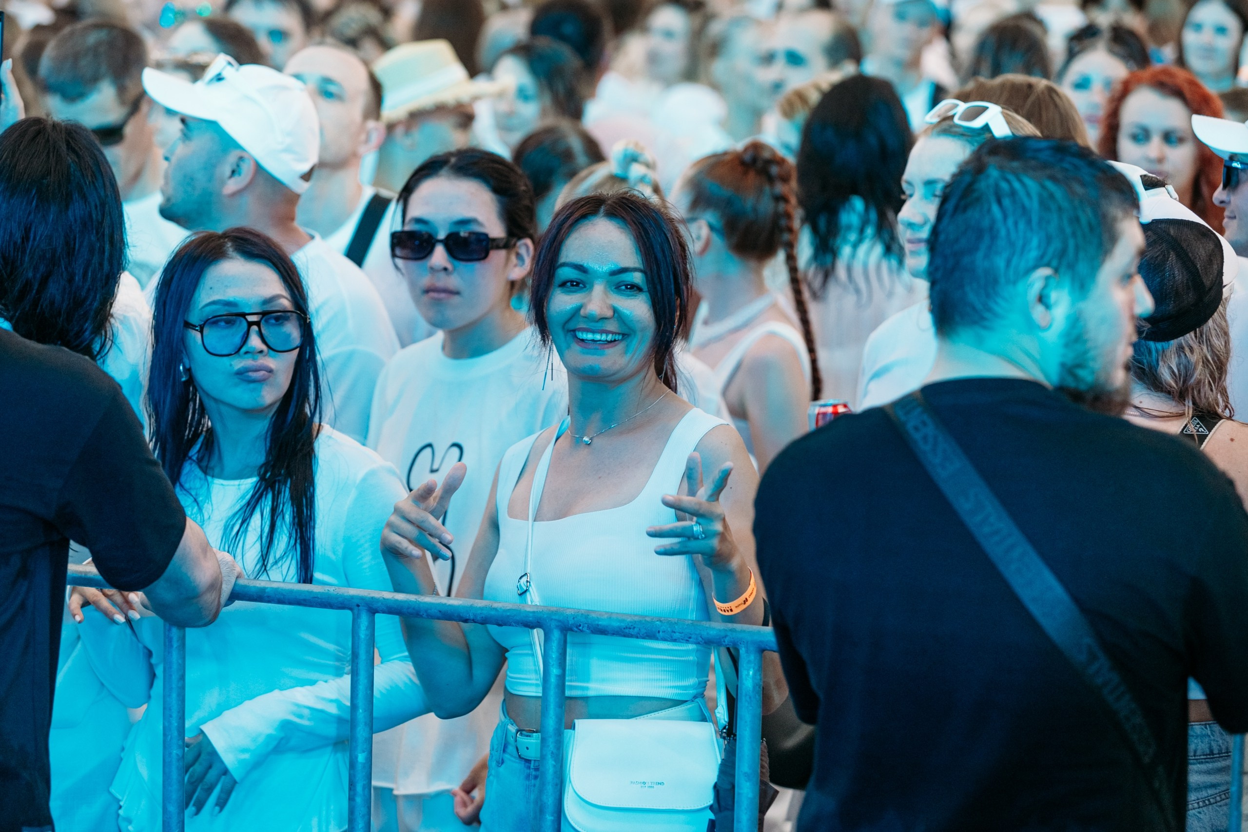 White Party @ Бархат парк. Репортажный фотограф Максим Полянский. Москва, Санкт-Петербург, Красноярск