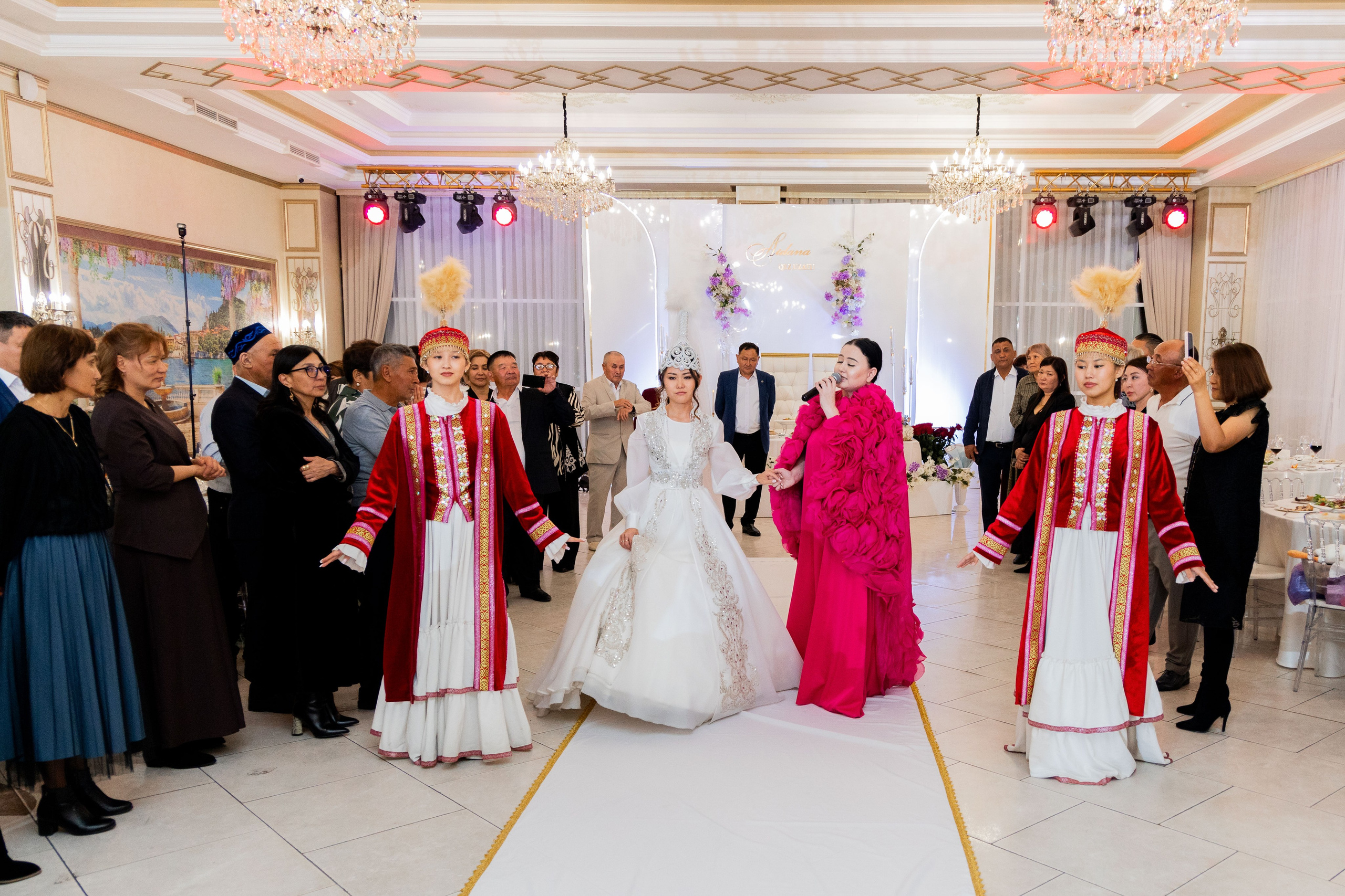 Айдана УЗАТУ