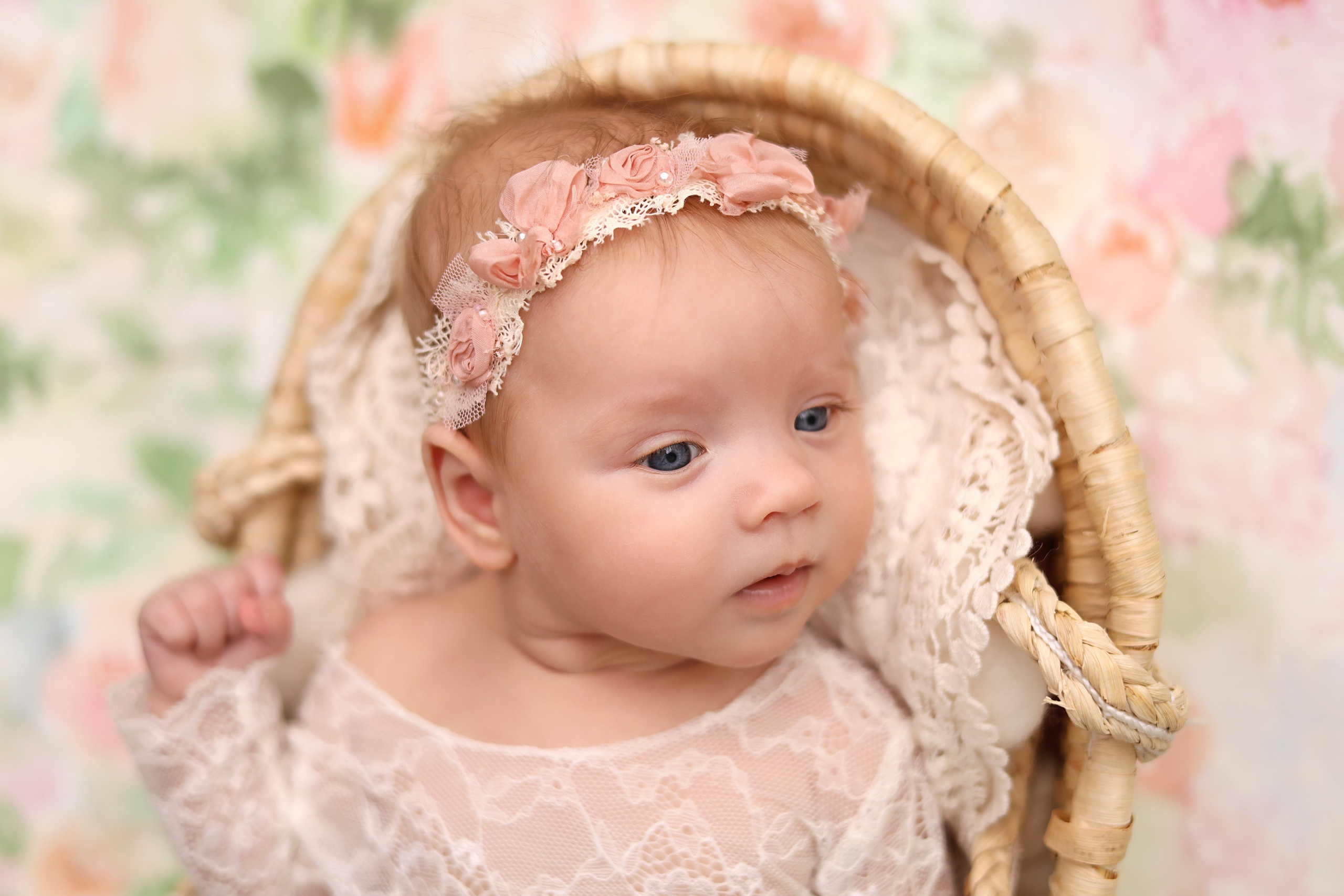 Катюше и Ксении 2 месяца. Фотограф новорожденных Москва. Ньюборн фотограф Москва