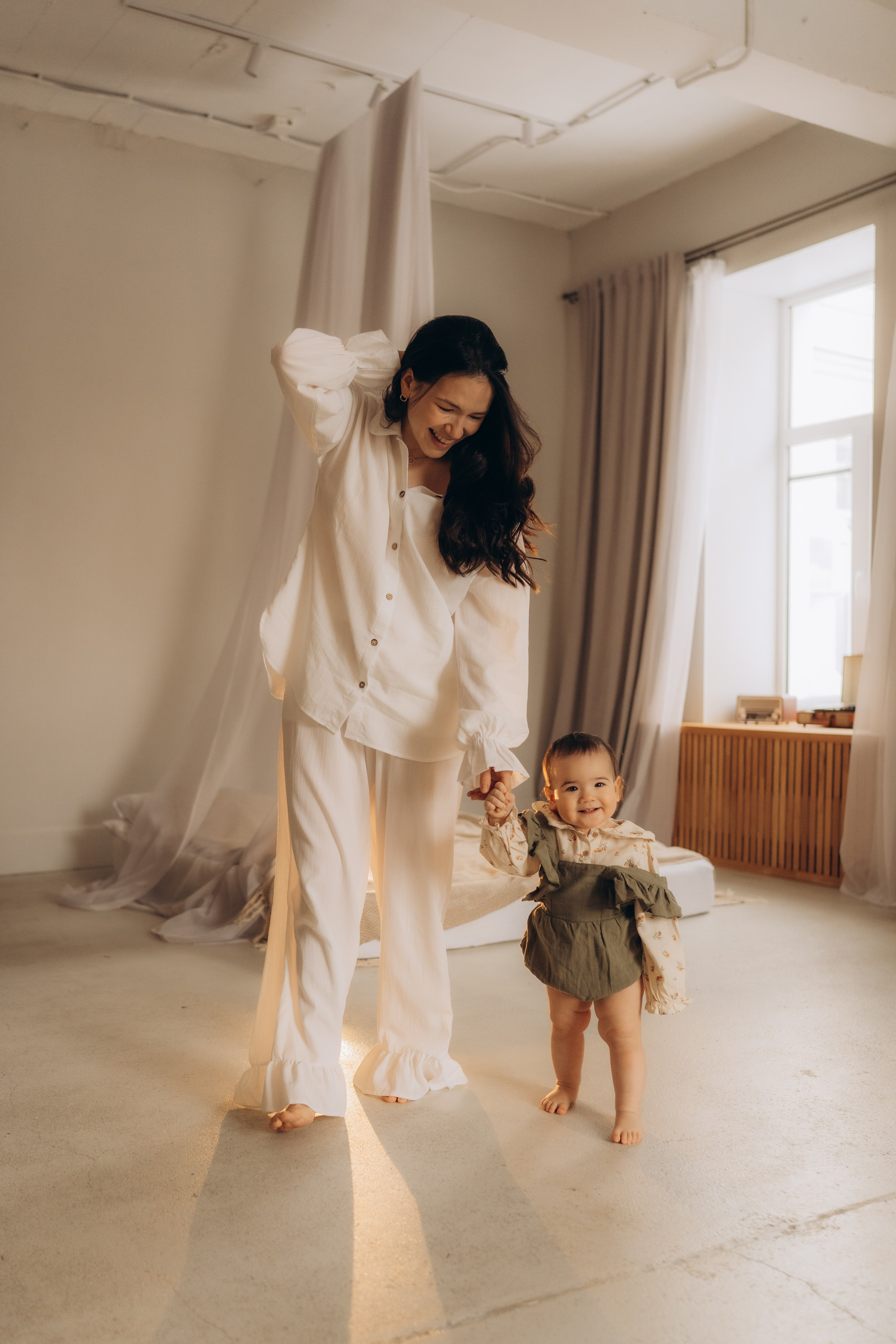 Мама с дочкой, банные процедуры. Семейный фотограф в Казани