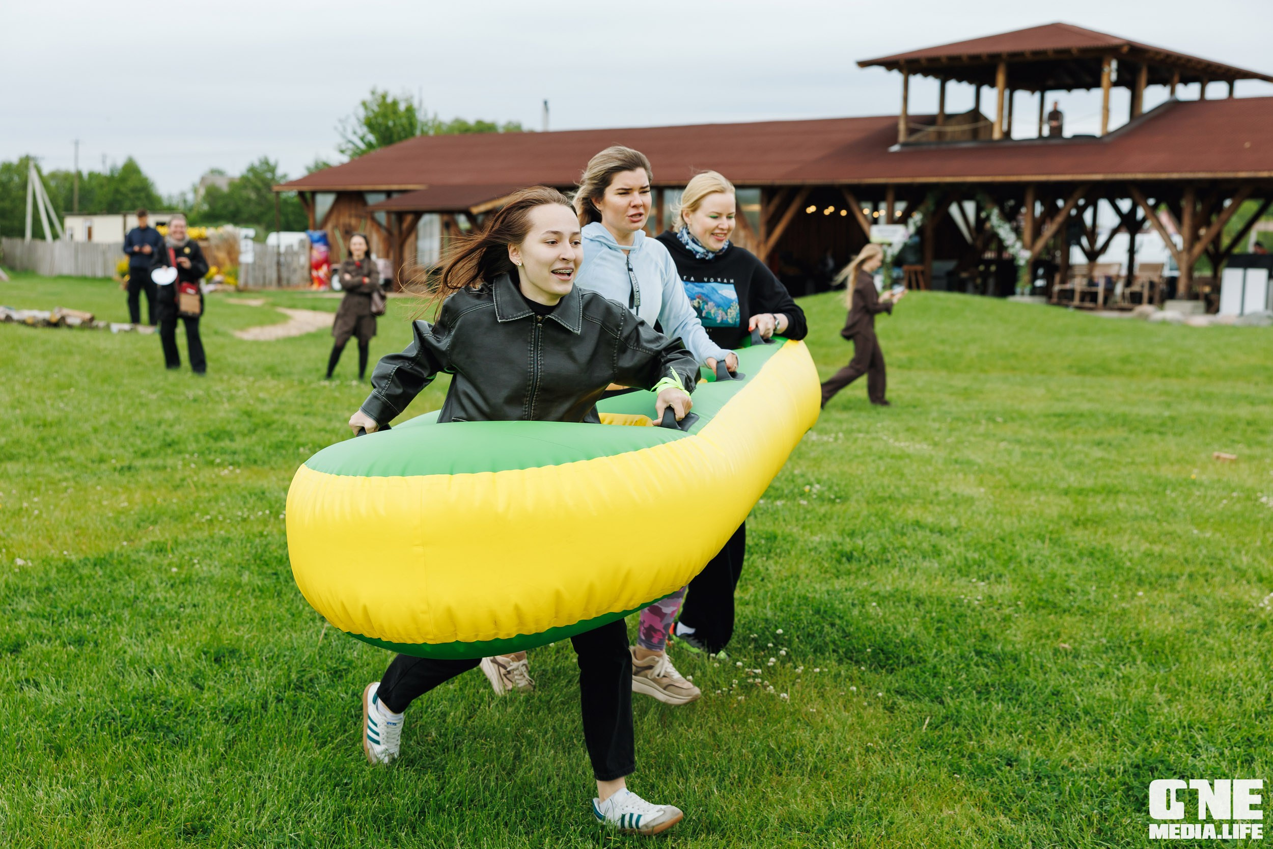 Фоторепортаж с форума «Мой бизнес. Сила в окружении». One Media Life: фоторепортажи, фотоотчеты с мероприятий и заведений