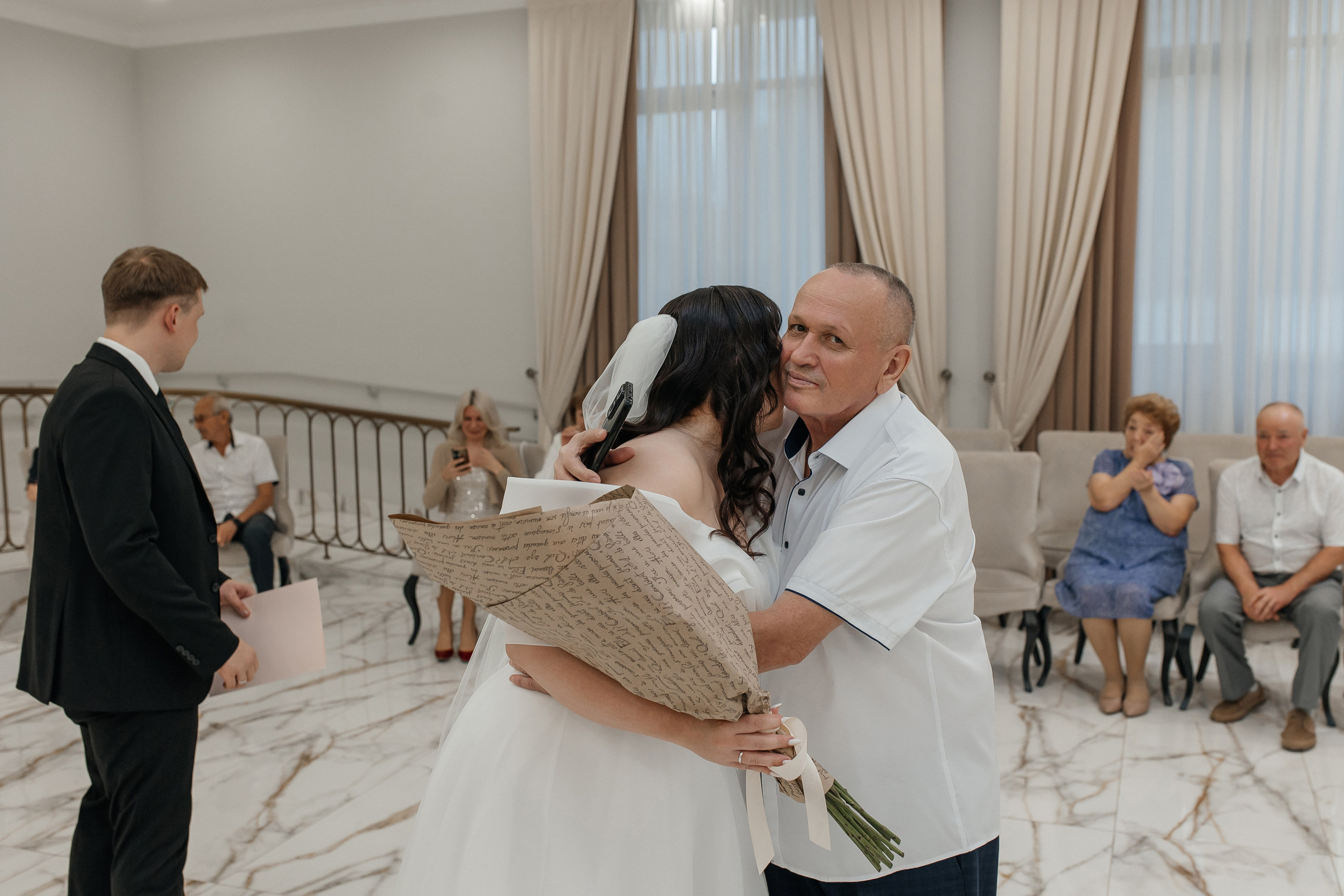 Регистрация брака в Шипиловском Дворце бракосочетания. Свадебный фотограф в Москве Дарья Олендарёва