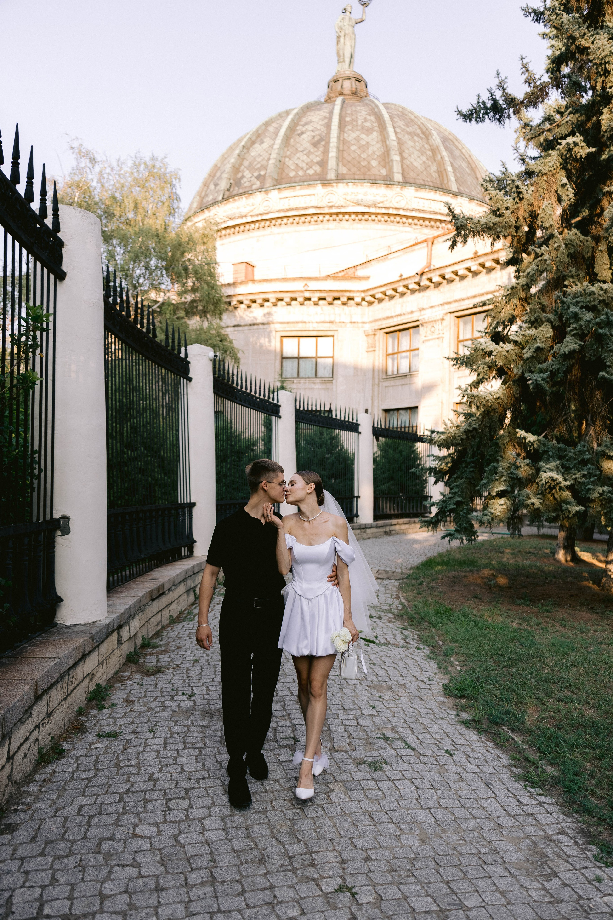Татьяна, Вячеслав (Прогулка после ЗАГСа). Фотограф в Волгограде Кристина Прохоренко