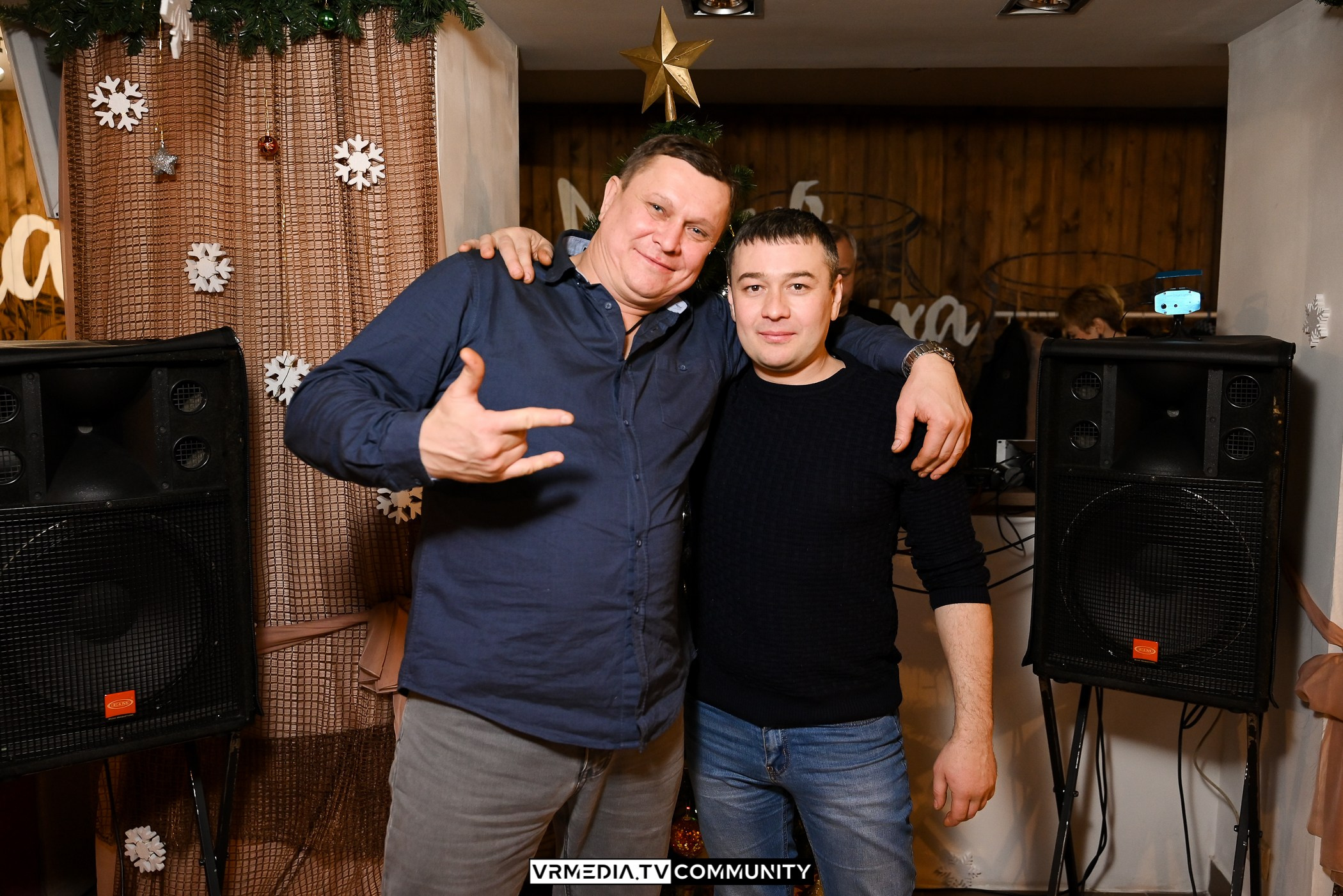 Новогодний вечер в кафе «КАмпот»