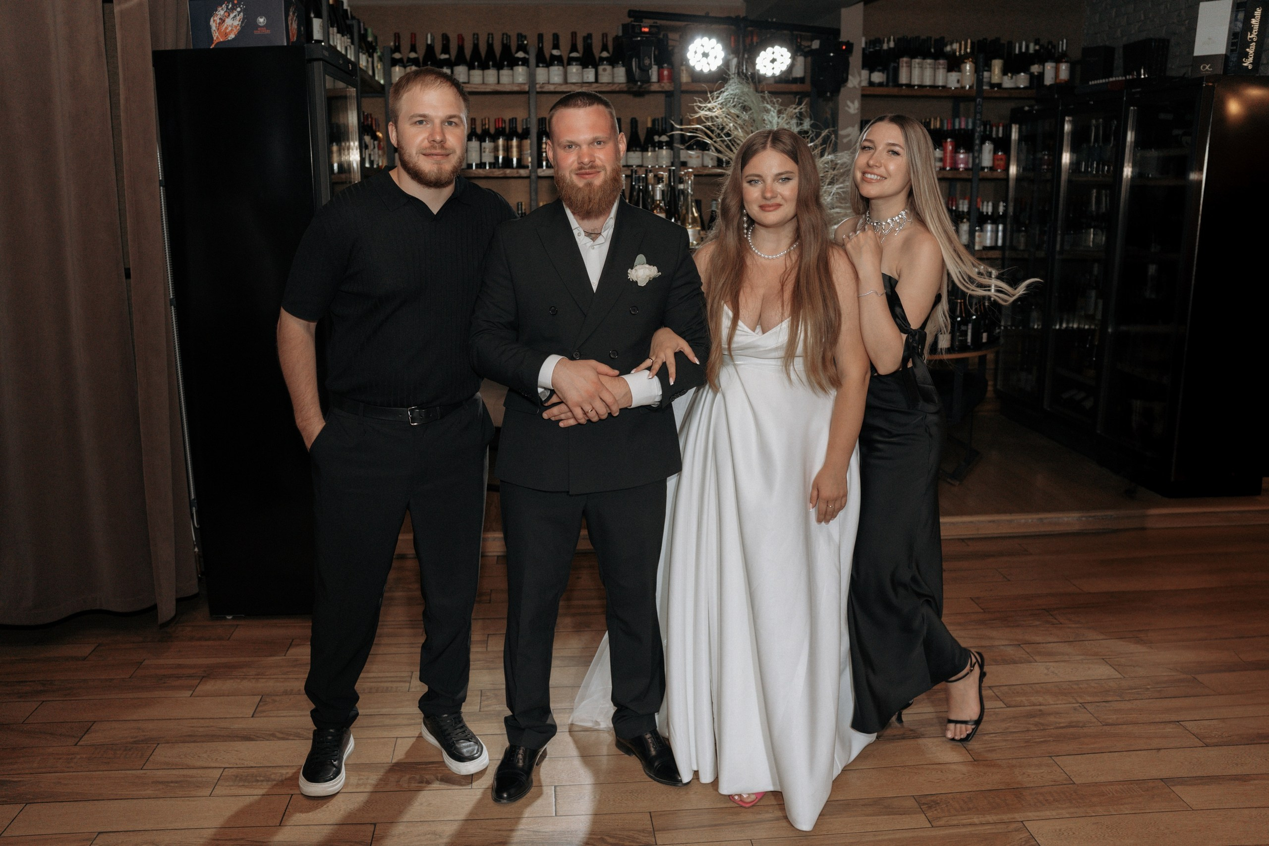 Свадьба Анастасии и Евгения, Картинная галерея, прогулка в лесу. Ресторан «Хлеб и Винотека». Свадебный фотограф в Тамбове Павел Четвертков