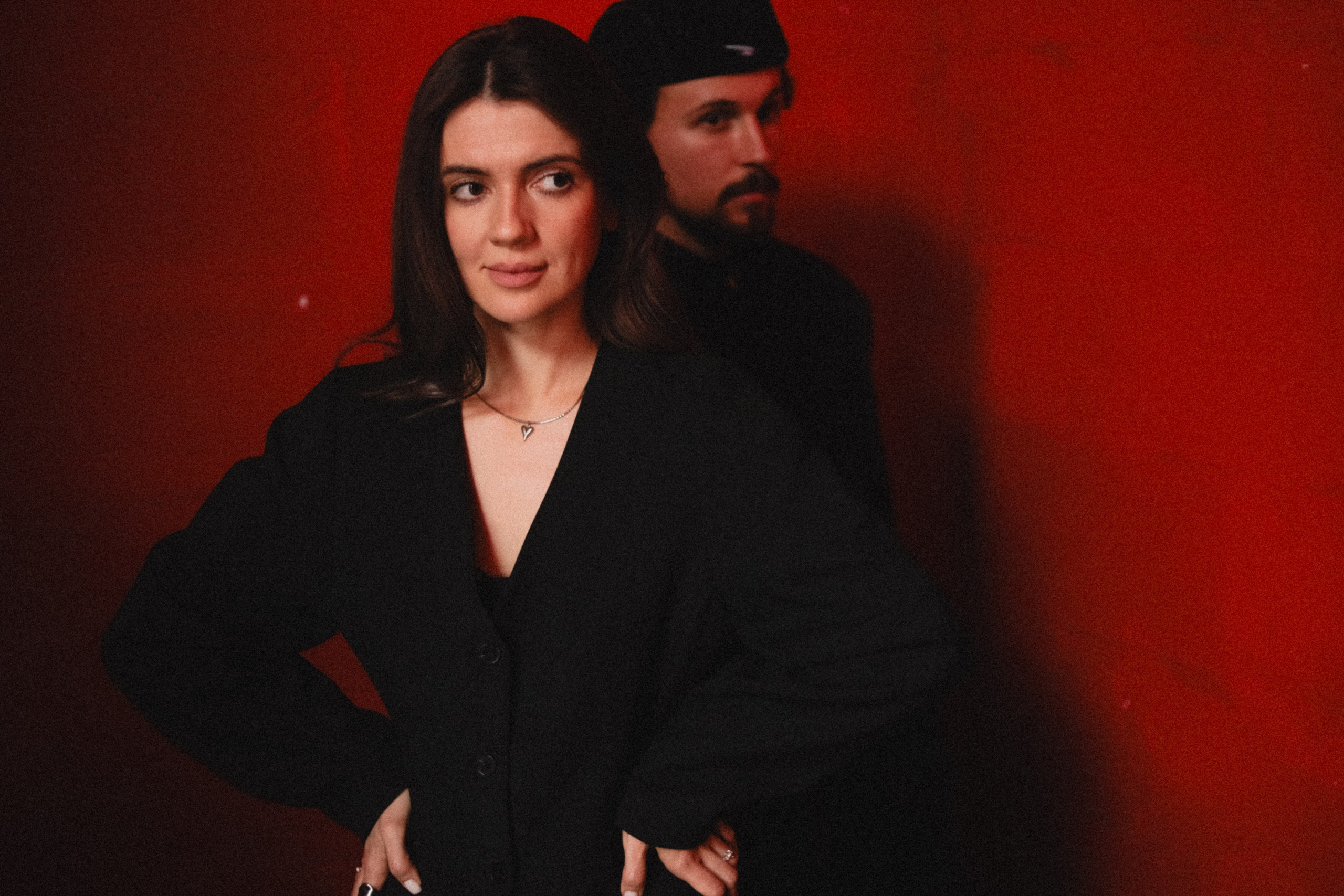 Черное на красном. Свадебный и семейный фотограф в Самаре и Москве