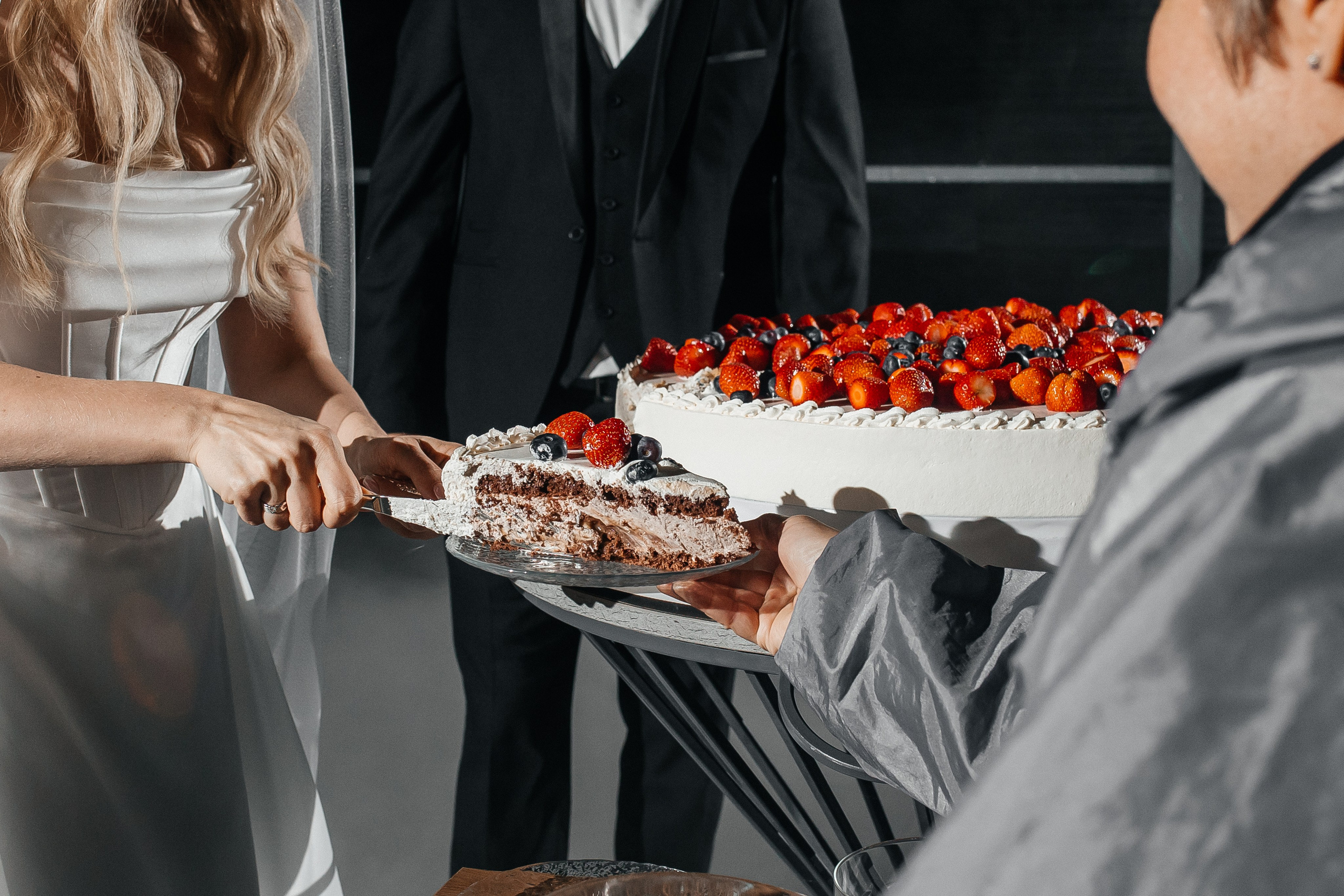 Илья и Инна 2025 Небо. Свадебный и портретный фотограф Алина Иванова. Екатеринбург-Москва