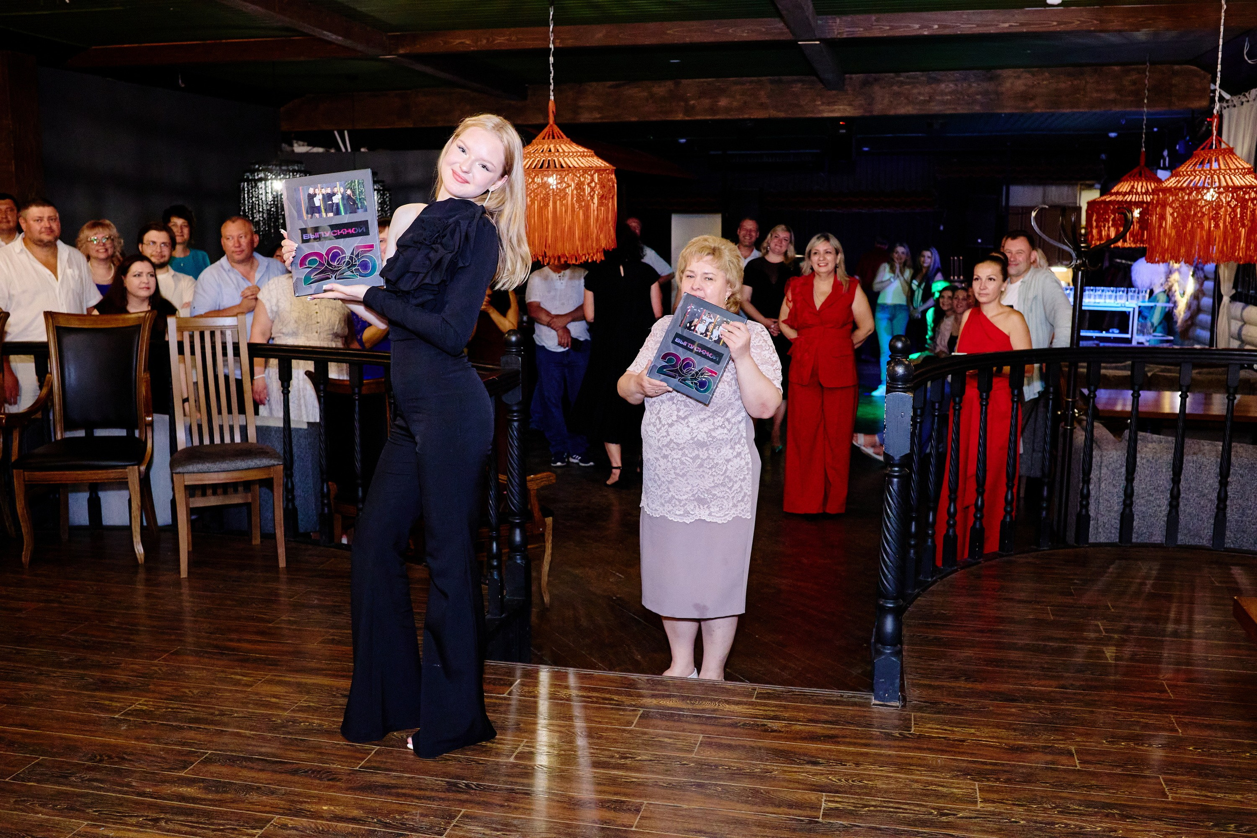 Выпускной 35 Сош. Фотограф Выпускные альбомы Таганрог Сергей Коробченко