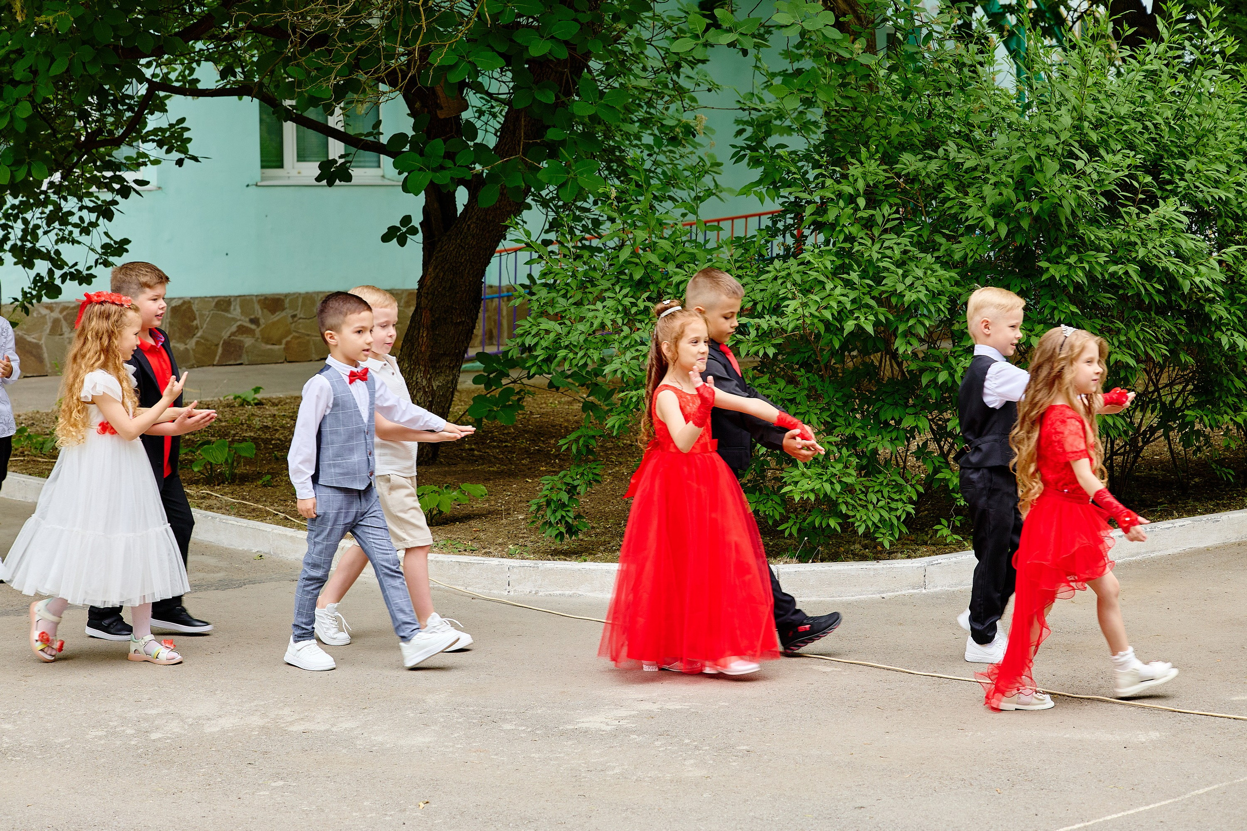 Выпускной 45 сад. Фотограф Выпускные альбомы Таганрог Сергей Коробченко