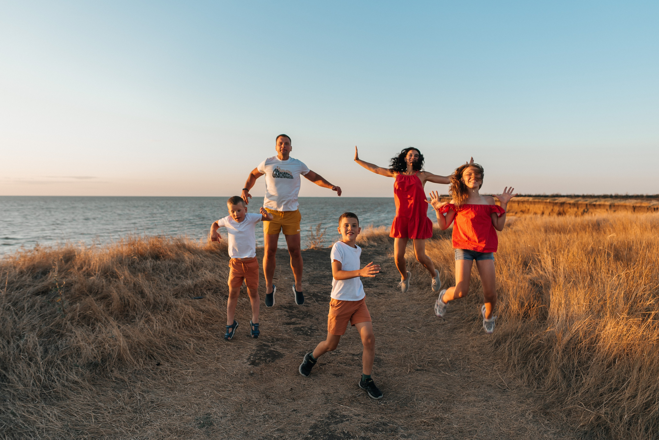 Отпуск на теплом море и маяк. Детский и семейный фотограф выпускной альбом Приморско-Ахтарск