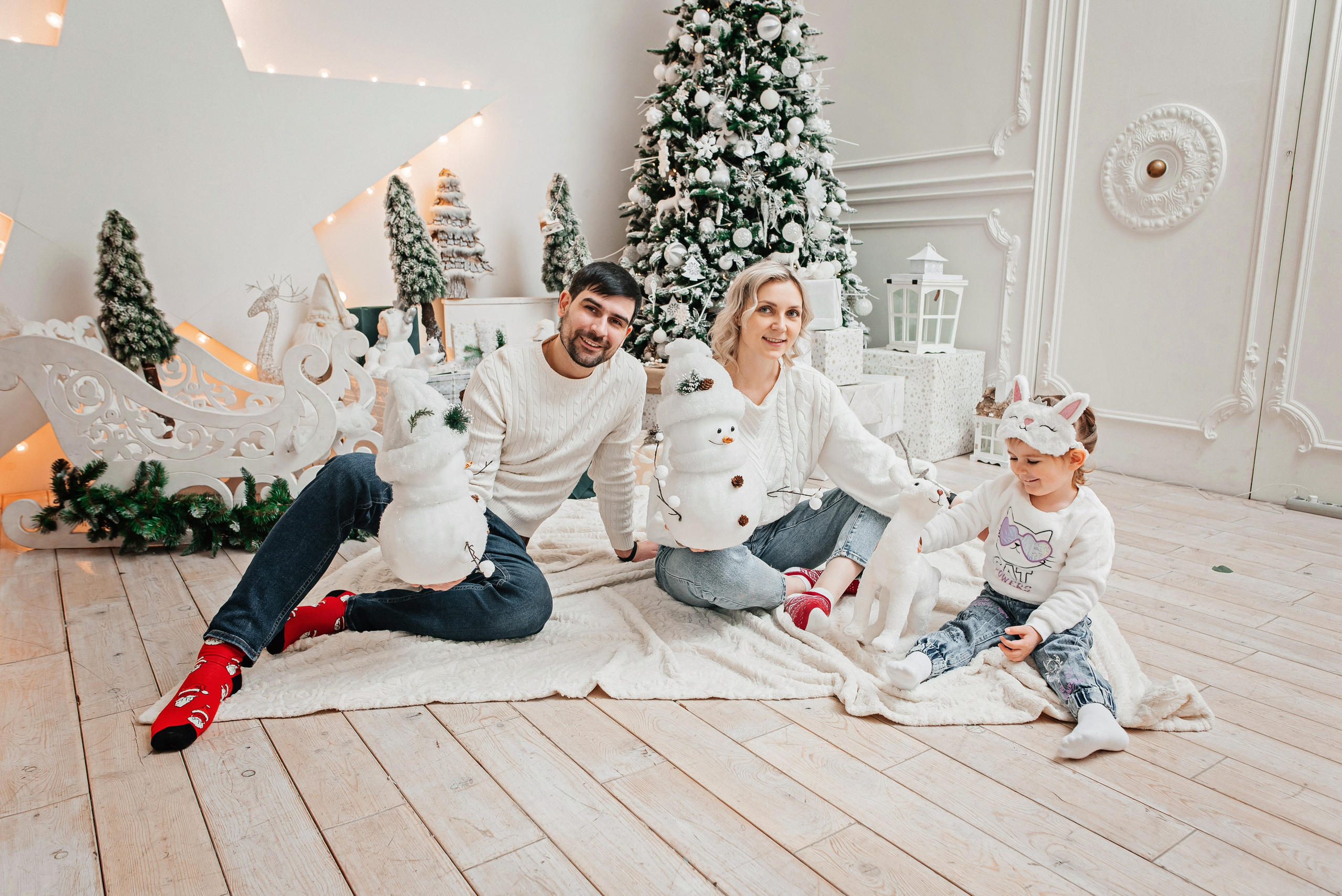 Катюша с семьей в студии. Детский и семейный фотограф выпускной альбом Приморско-Ахтарск