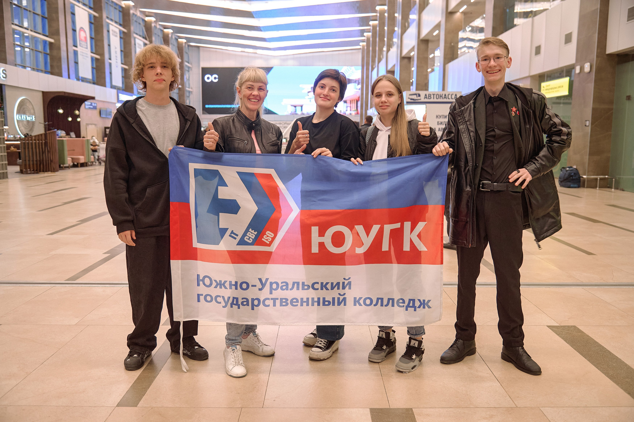 Большая перемена. Фотограф Яковлев Роман — Красноярск