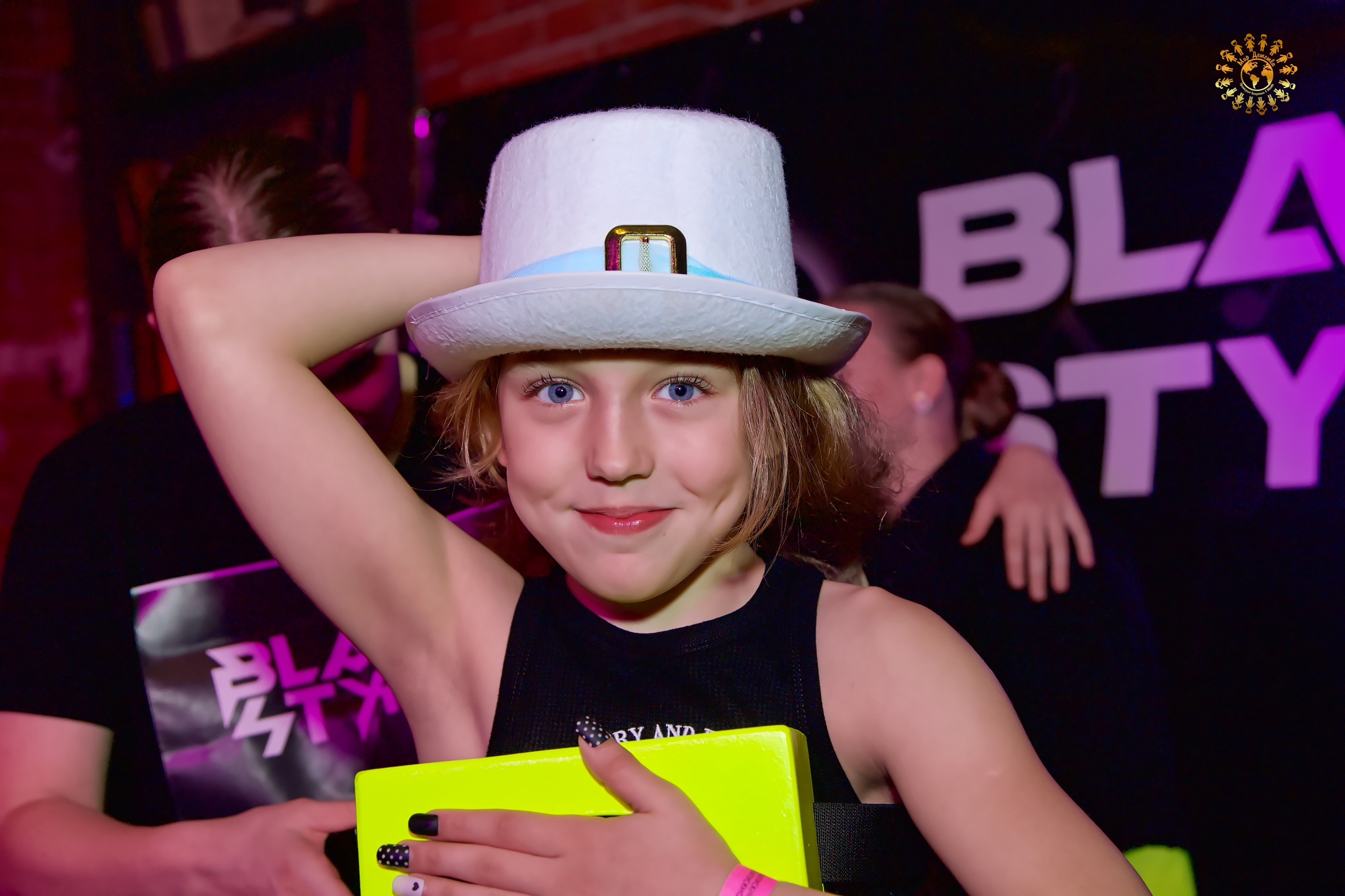 Выпускной 2023 (Школа 667, 4-й класс). Репортажная съемка в Москве и области. Анималистика