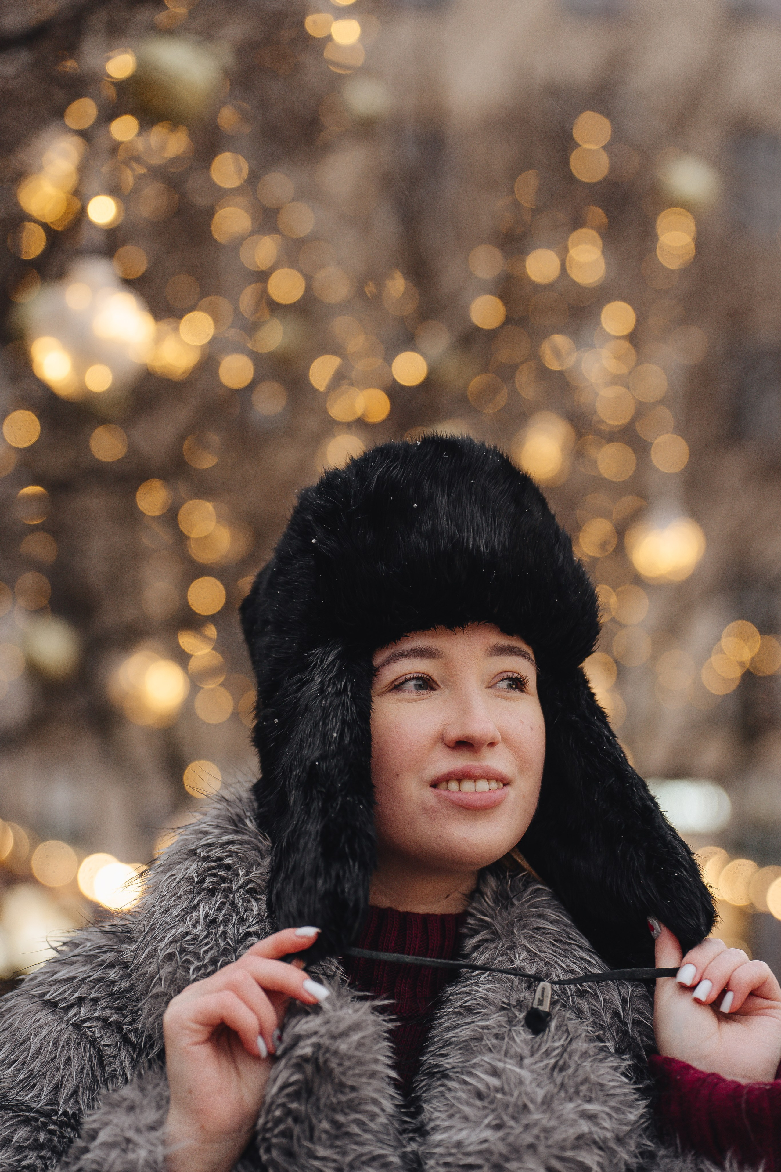 ПРОГУЛКА НА МАНЕЖНОЙ ПЛОЩАДИ ДЛЯ ДЕВУШКИ ПЕРЕД НОВЫМ ГОДОМ (НОВОГОДНЯЯ ФОТОСЕССИИЯ НА МАНЕЖНОЙ ПЛОЩАДИ). Профессиональный фотограф, Санкт-Петербург — Виктория Богомолова