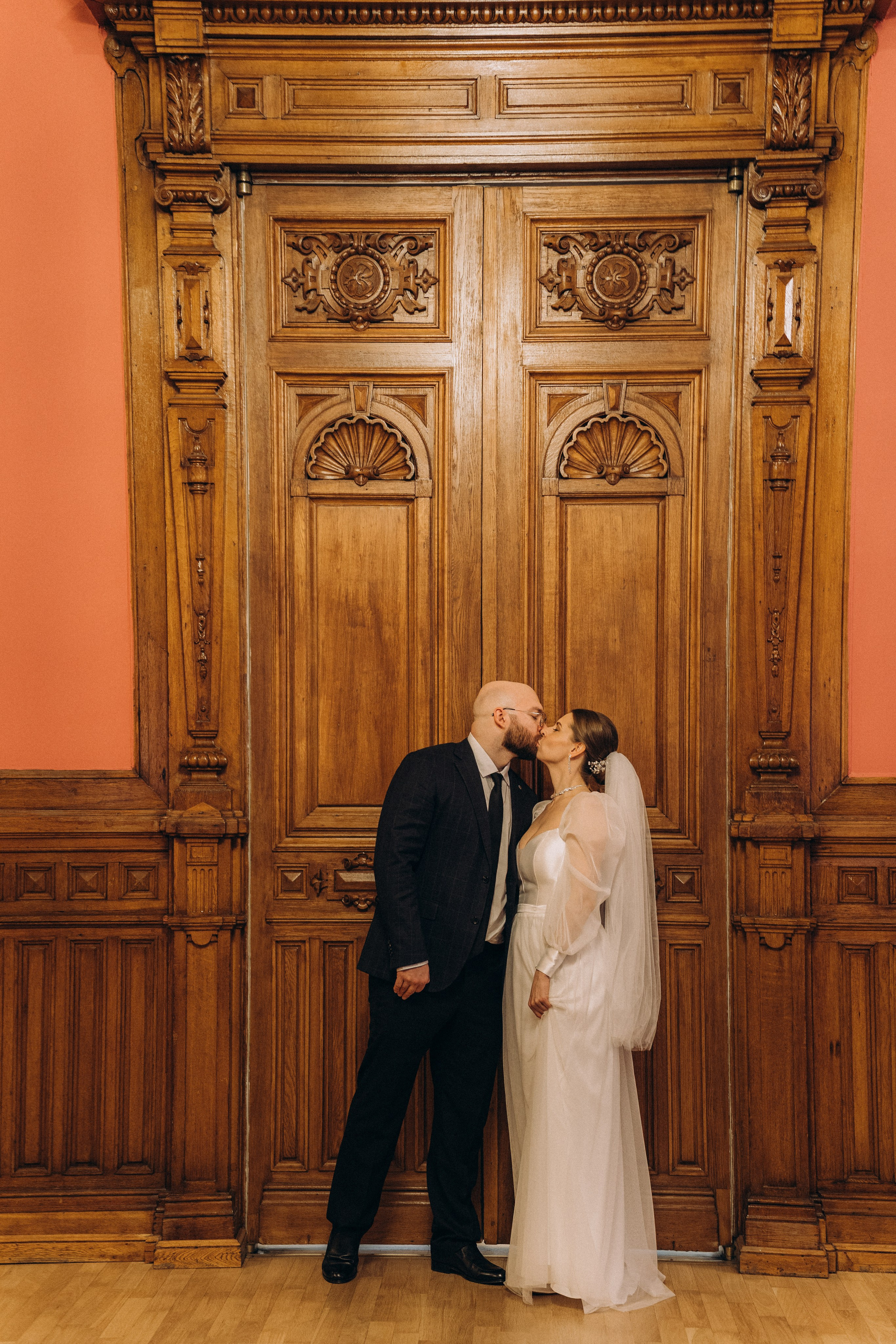 СВАДЕБНАЯ СЬЕМКА ВО ВТОРОМ ДВОРЦЕ (ДЕКАБРЬ) ТАКЖЕ СЬЕМКА В СТУДИИ НА ЧЕРНЫШЕВСКОЙ. Профессиональный фотограф, Санкт-Петербург — Виктория Богомолова