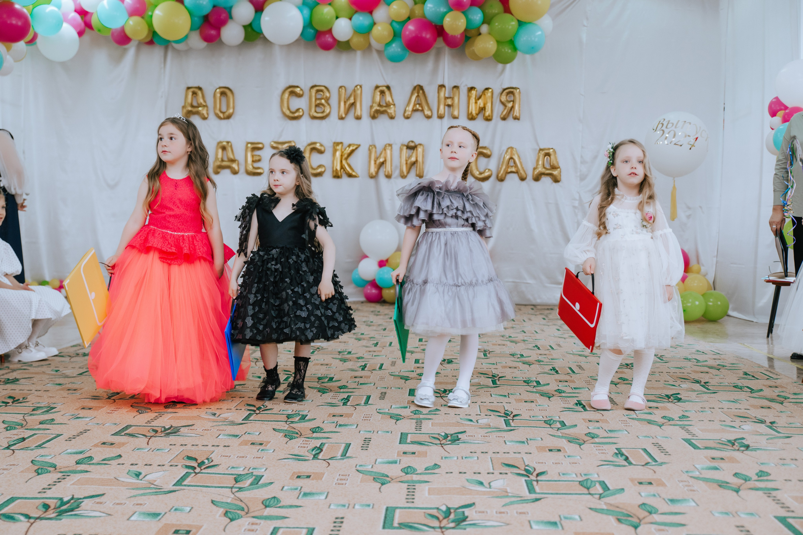 Выпускной д/с 34. Фотограф Ярмишко Дарья. Выпускные фотокниги