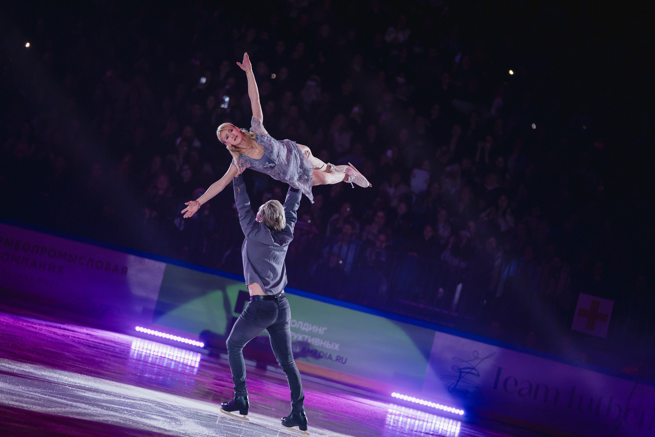 Шоу Этери Тутберидзе в Новосибирске. Воробьева Ксения — Спортивный и танцевальный фотограф Новосибирск