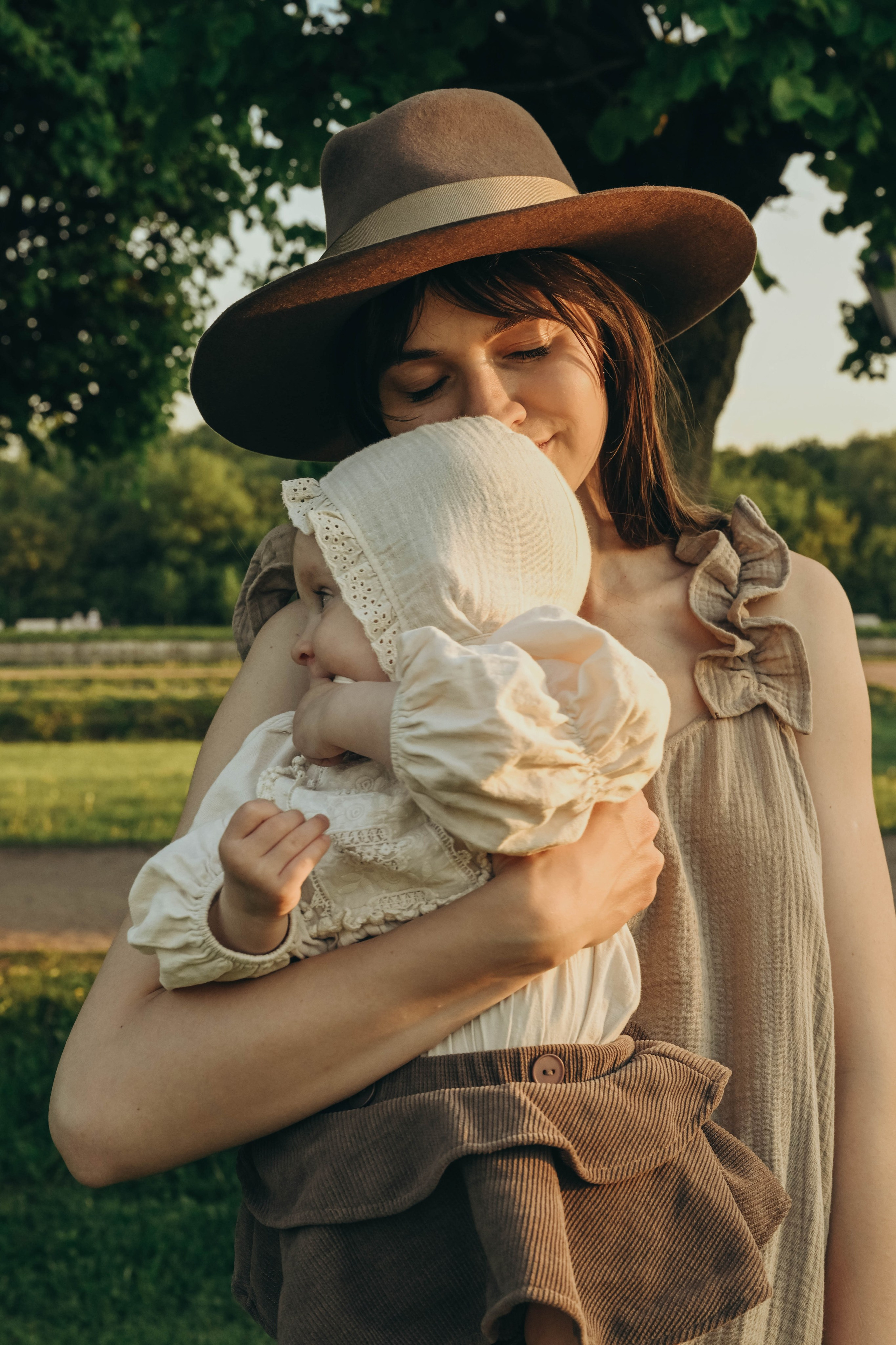 Кусково мама и дочка. Семейный фотограф в Москве Люберцах Ирина Вронская