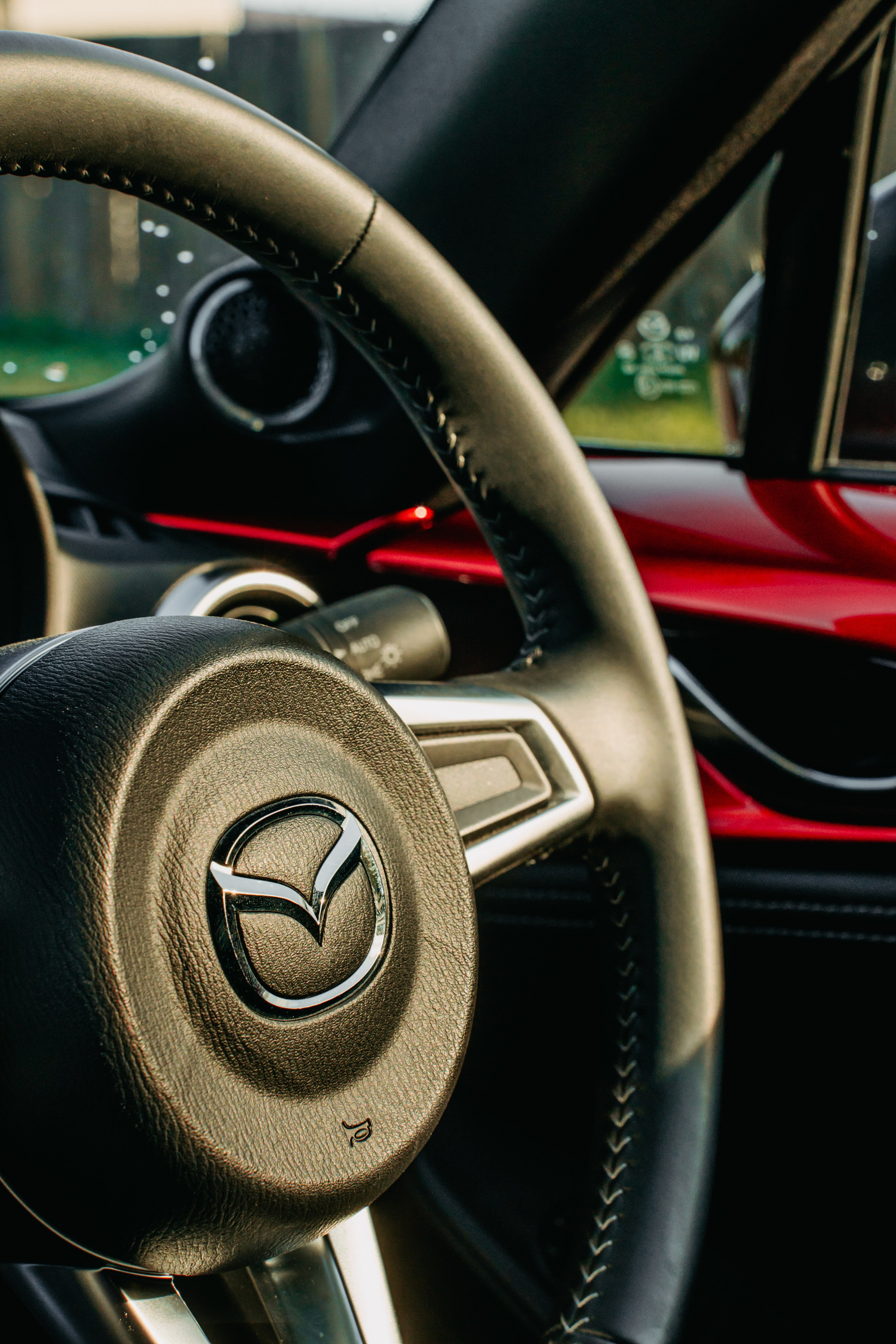 Mazda Roadster 25'. Фотограф, видеограф и пилот дрона на Байкале