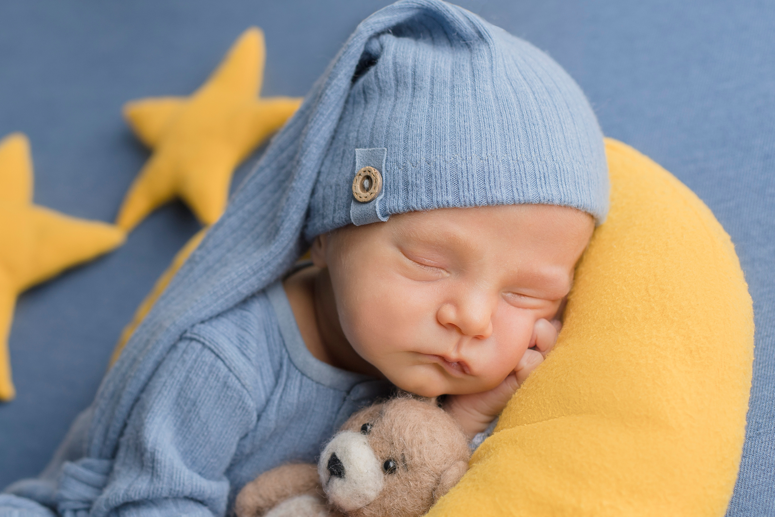 Новорожденные. Фотограф новорожденных Омск —со всем необходимым к вам домой