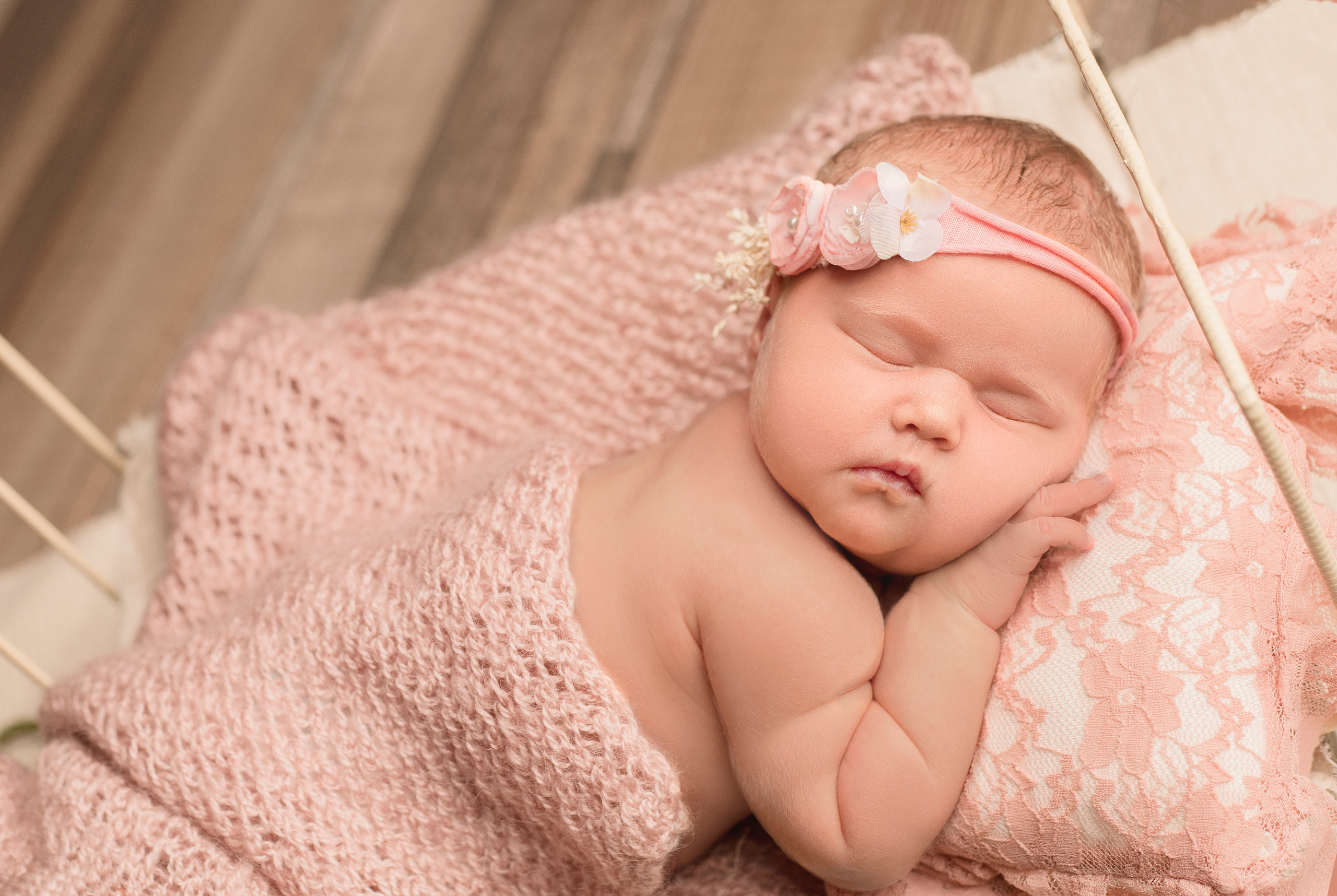 Новорожденные. Фотограф новорожденных Омск —со всем необходимым к вам домой