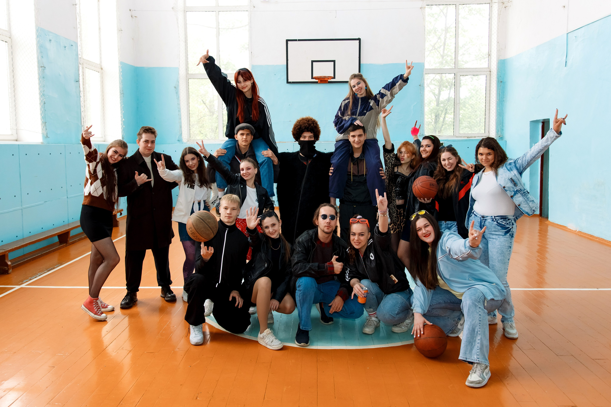 11 класс день не послушания в школе. Фотограф Любовь Корниенко, Примоский край