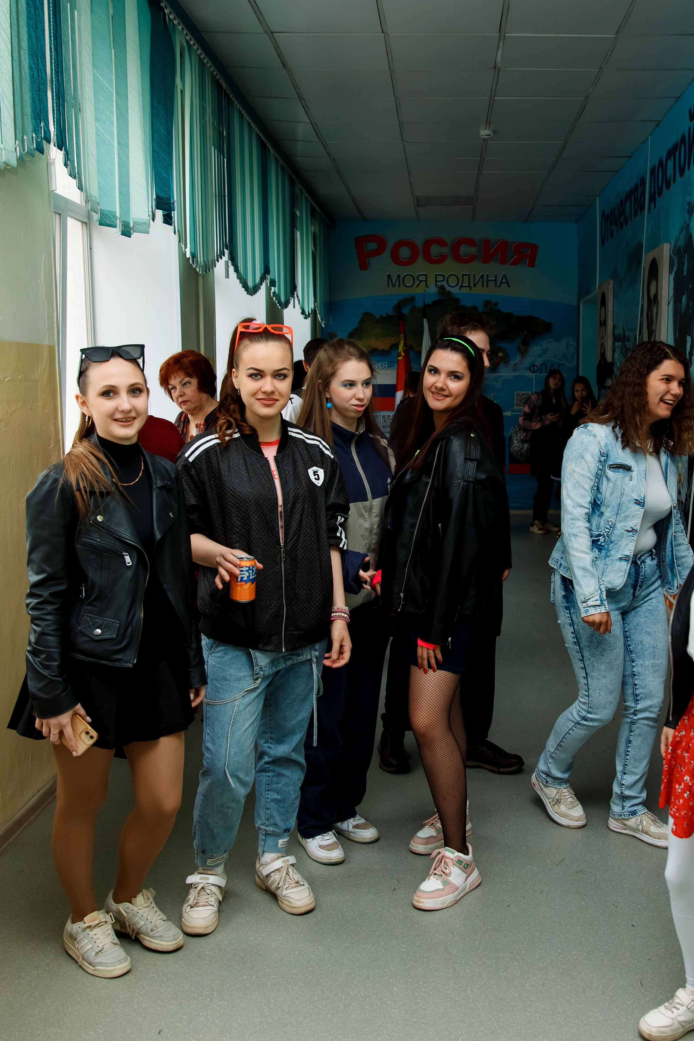 11 класс день не послушания в школе. Фотограф Любовь Корниенко, Примоский край