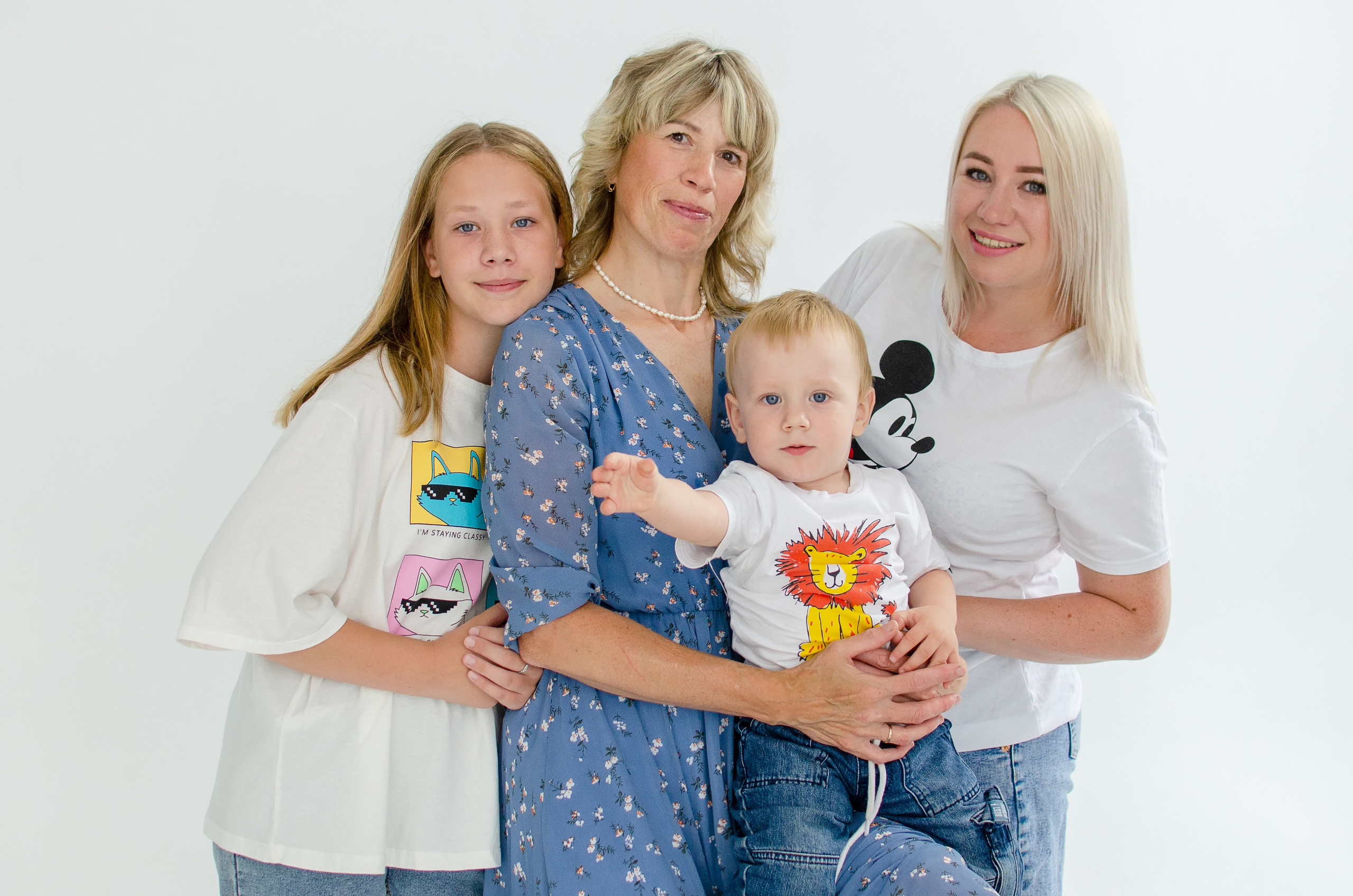 Детская фотосессия в студии. Детский и семейный фотограф в Кирове Аня Шутова