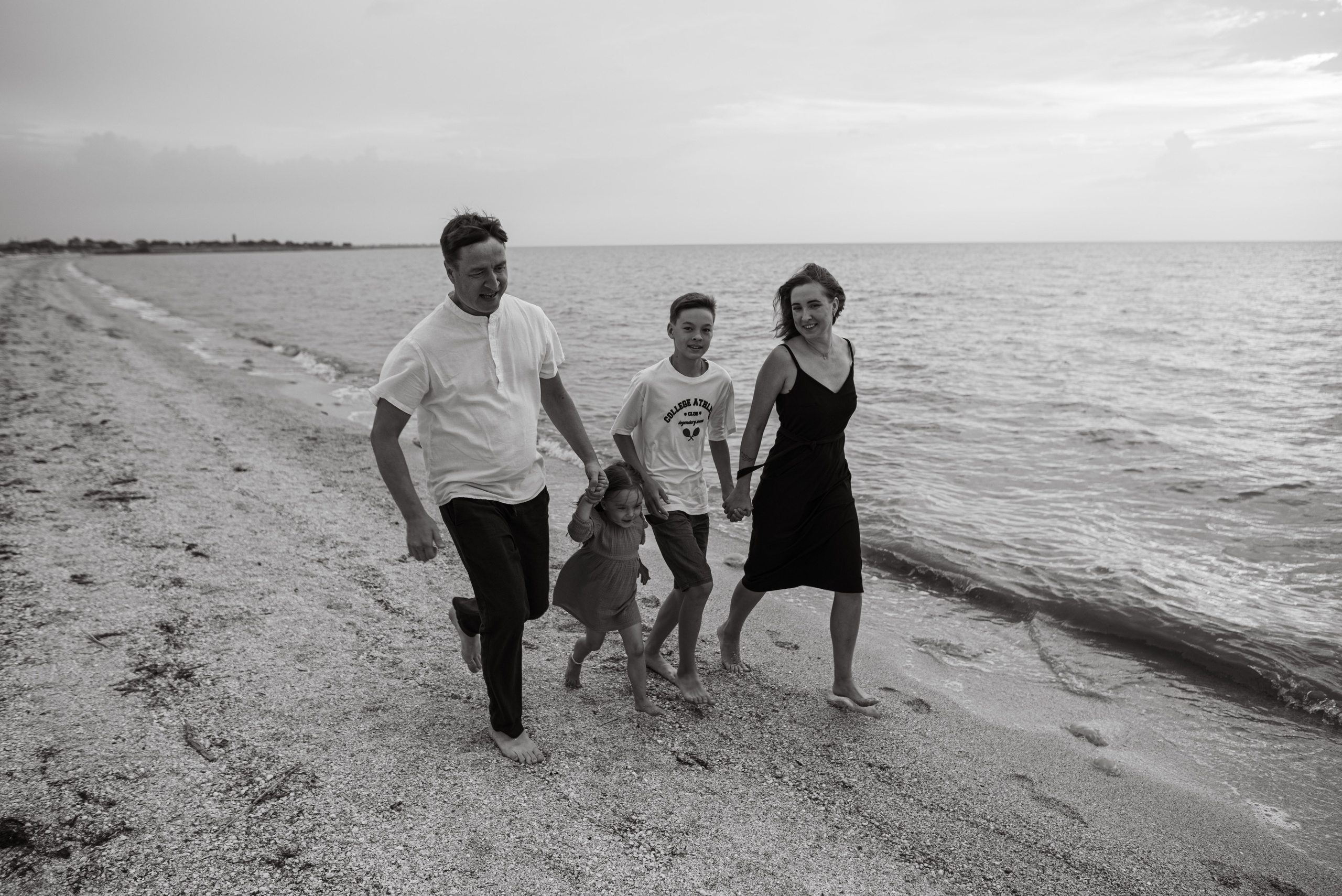 Прогулка на косе. Детский и семейный фотограф выпускной альбом Приморско-Ахтарск