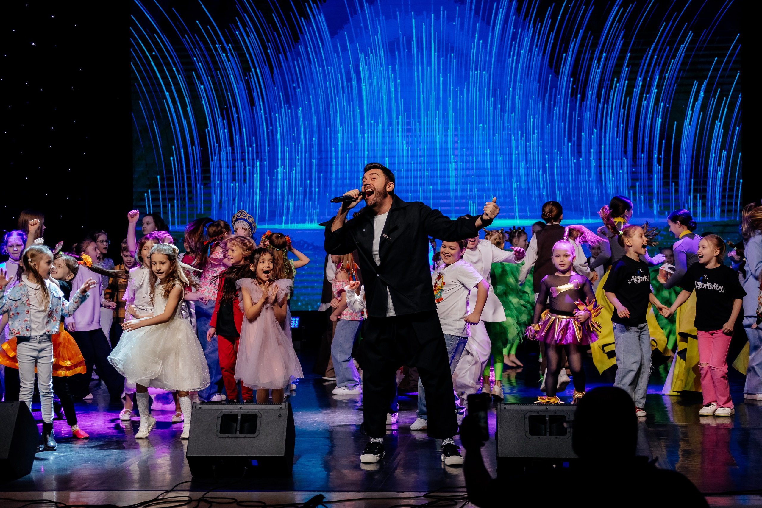 Концерт «Мы талантливы». Ирина Тихонова — фотограф для детей и коллективов в Москве