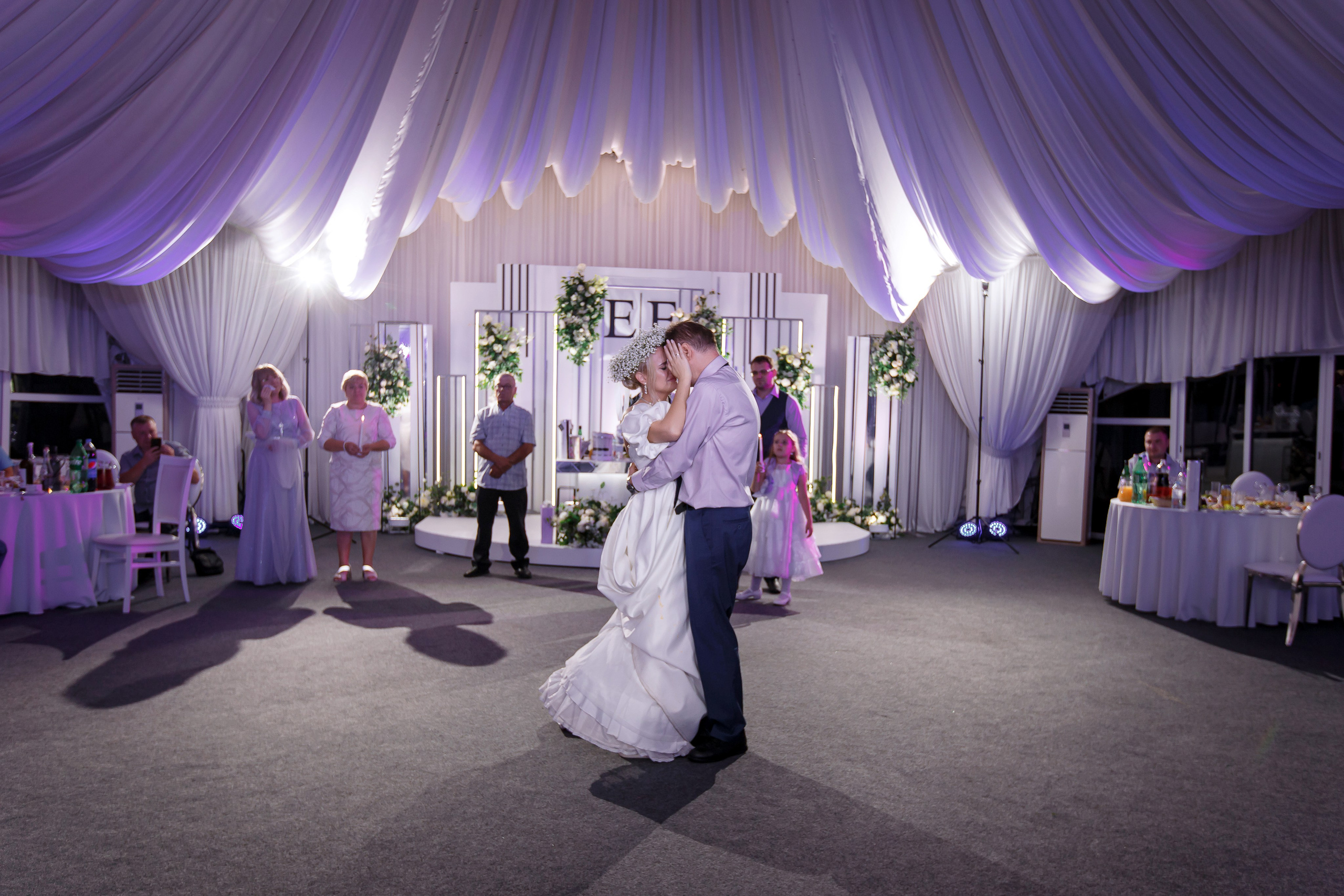 Екатерина и Евгений. Свадебный фотограф в Омске Яна Савина