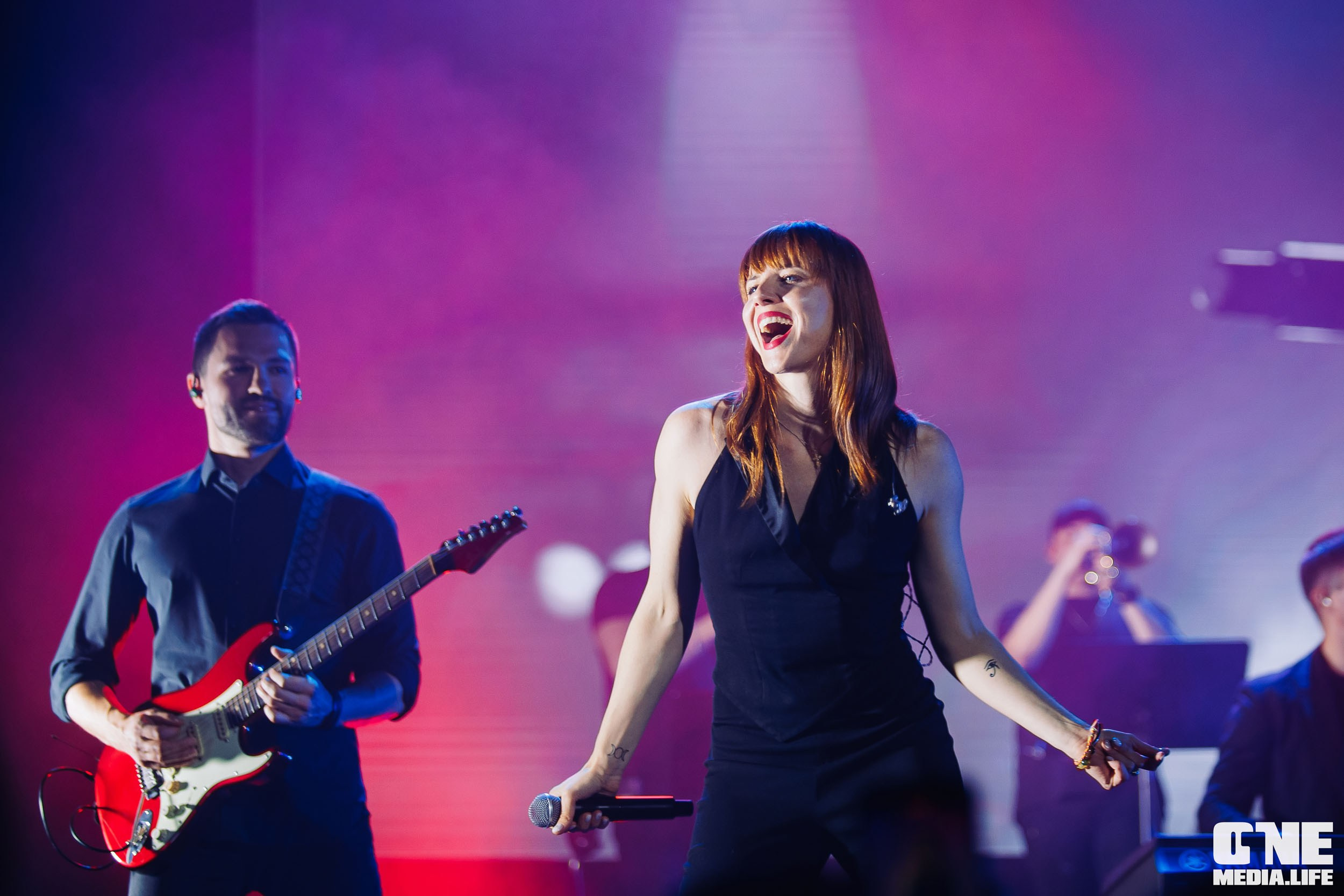 Фоторепортаж с концерта Эмина в Янтарь Холле. One Media Life: фоторепортажи, фотоотчеты с мероприятий и заведений