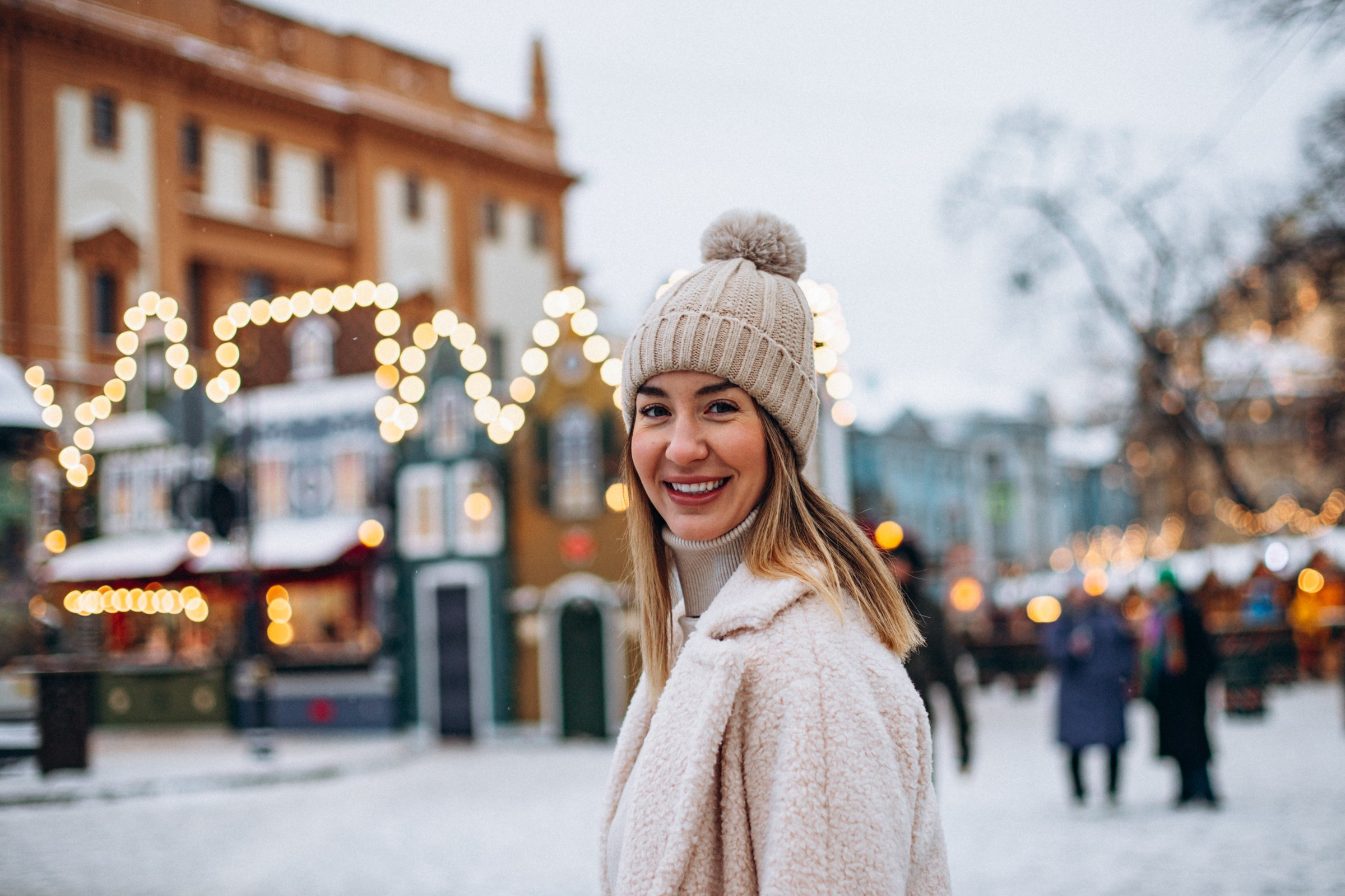 Оксана с сыном в декабре. Фотопрогулка в Петербурге. Индивидуальный и семейный фотограф в Санкт-Петербурге