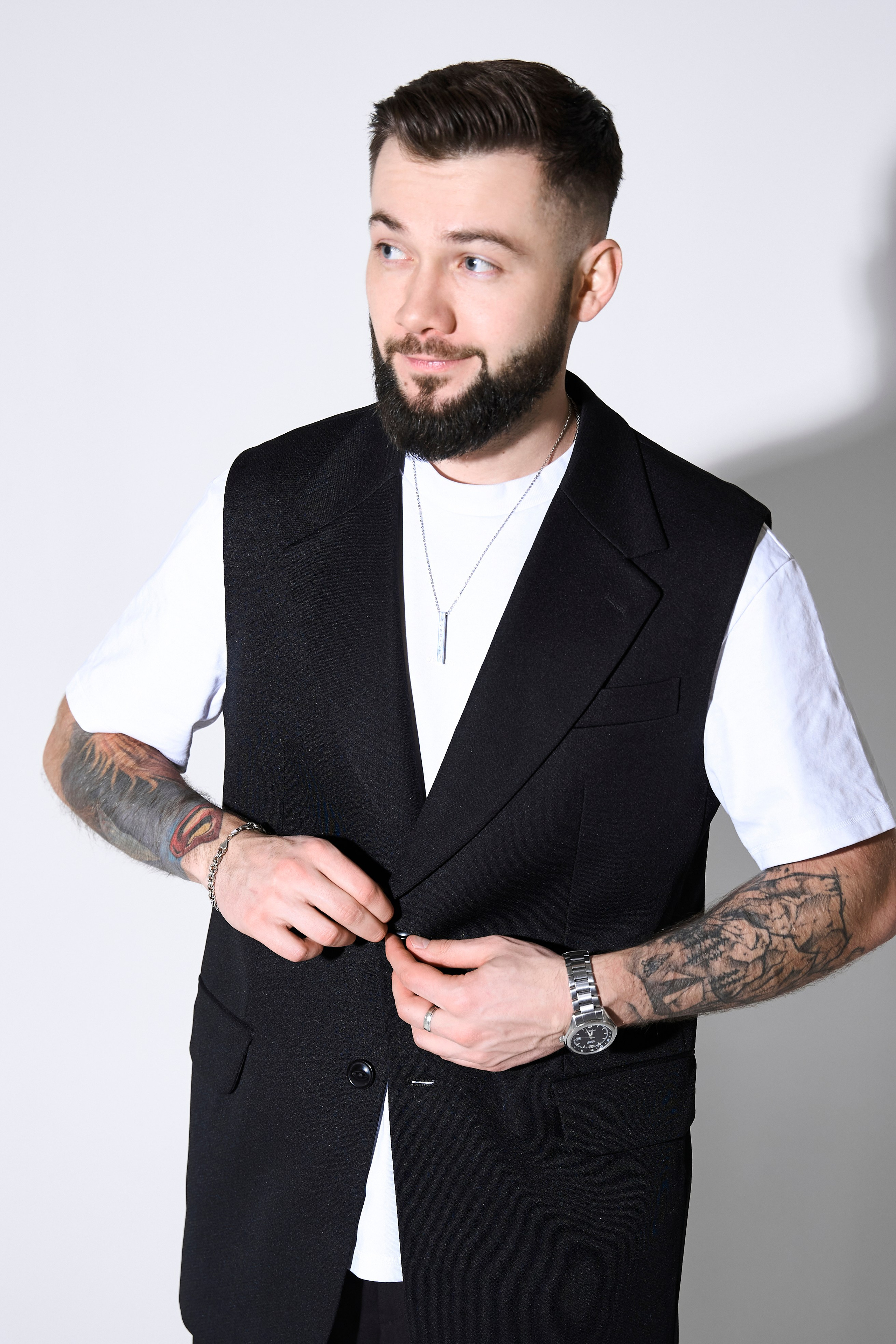 Саша. Главная