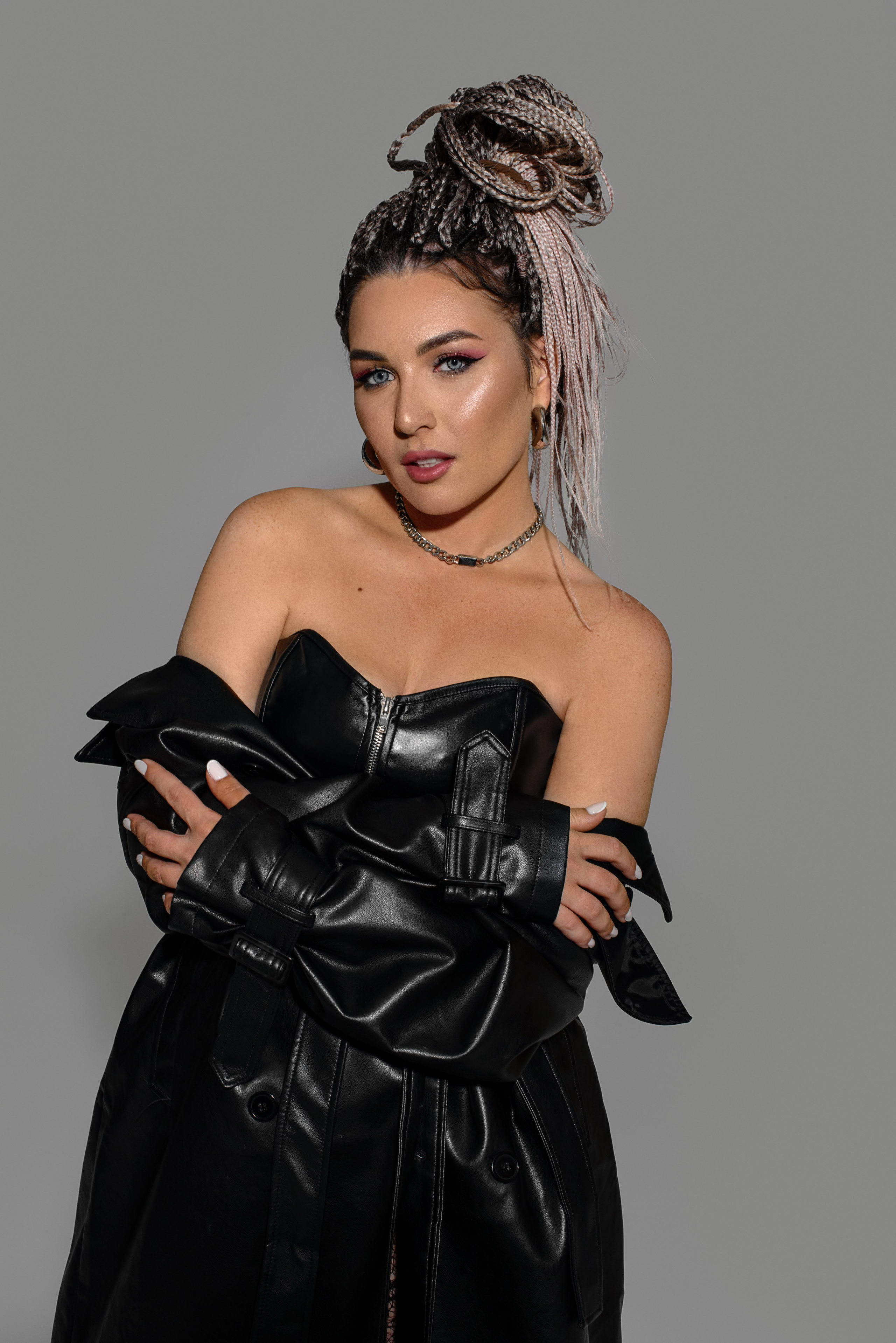 Женский портрет. Фотограф беременности и новорожденных в Рязани