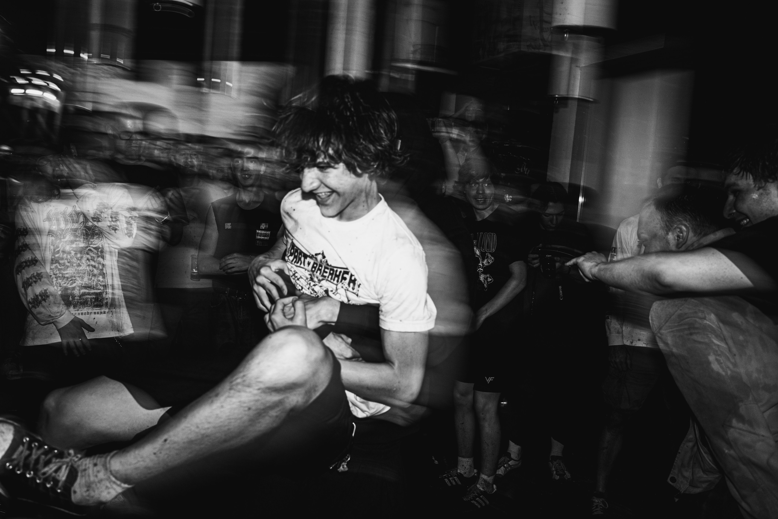 /brainrot/, ://Sign_off, PARTYBREAKER, WLVS 13.06.2026 в Смене. Репортажный фотограф в Москве Legiodot