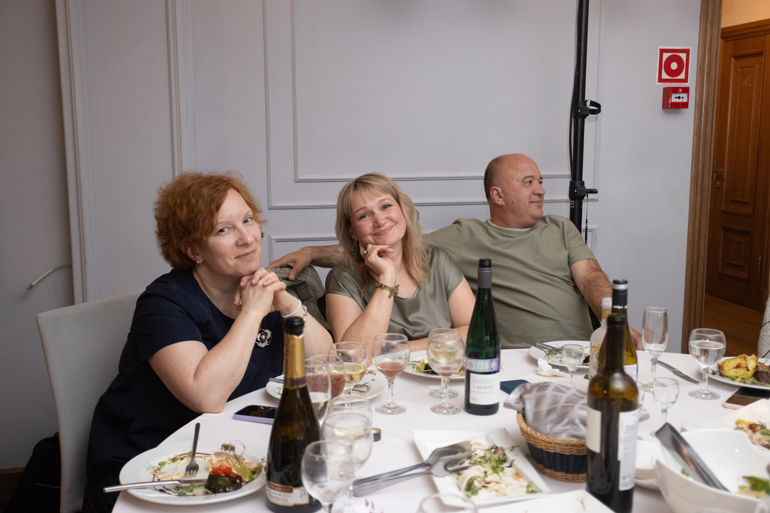 Встреча выпускников. Стоматологи СПб. Семейный фотограф в Вышнем Волочке — Ульяна Иванова | Фотосессии для всей семьи