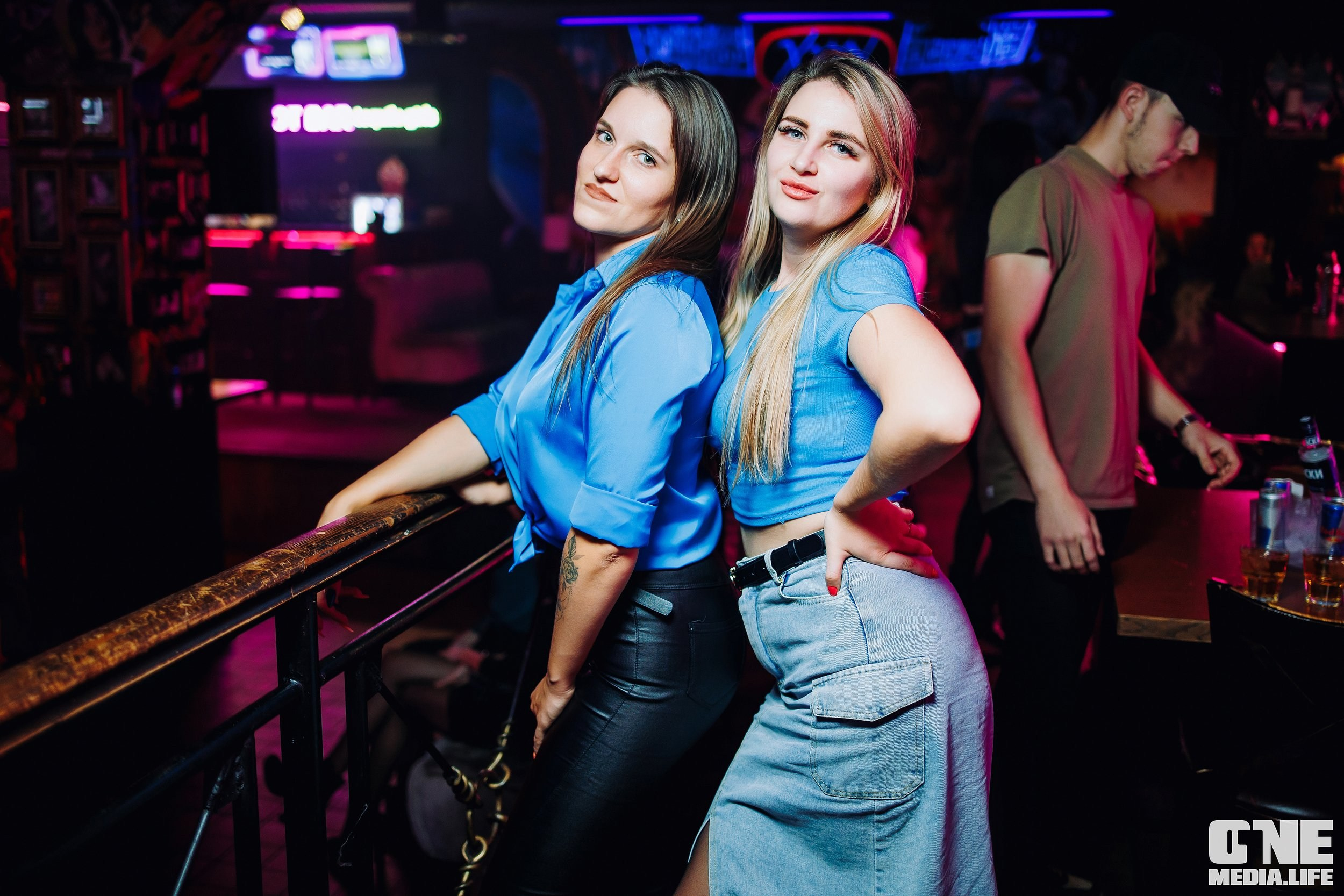 Фоторепортаж из бара XxxX. One Media Life: фоторепортажи, фотоотчеты с мероприятий и заведений