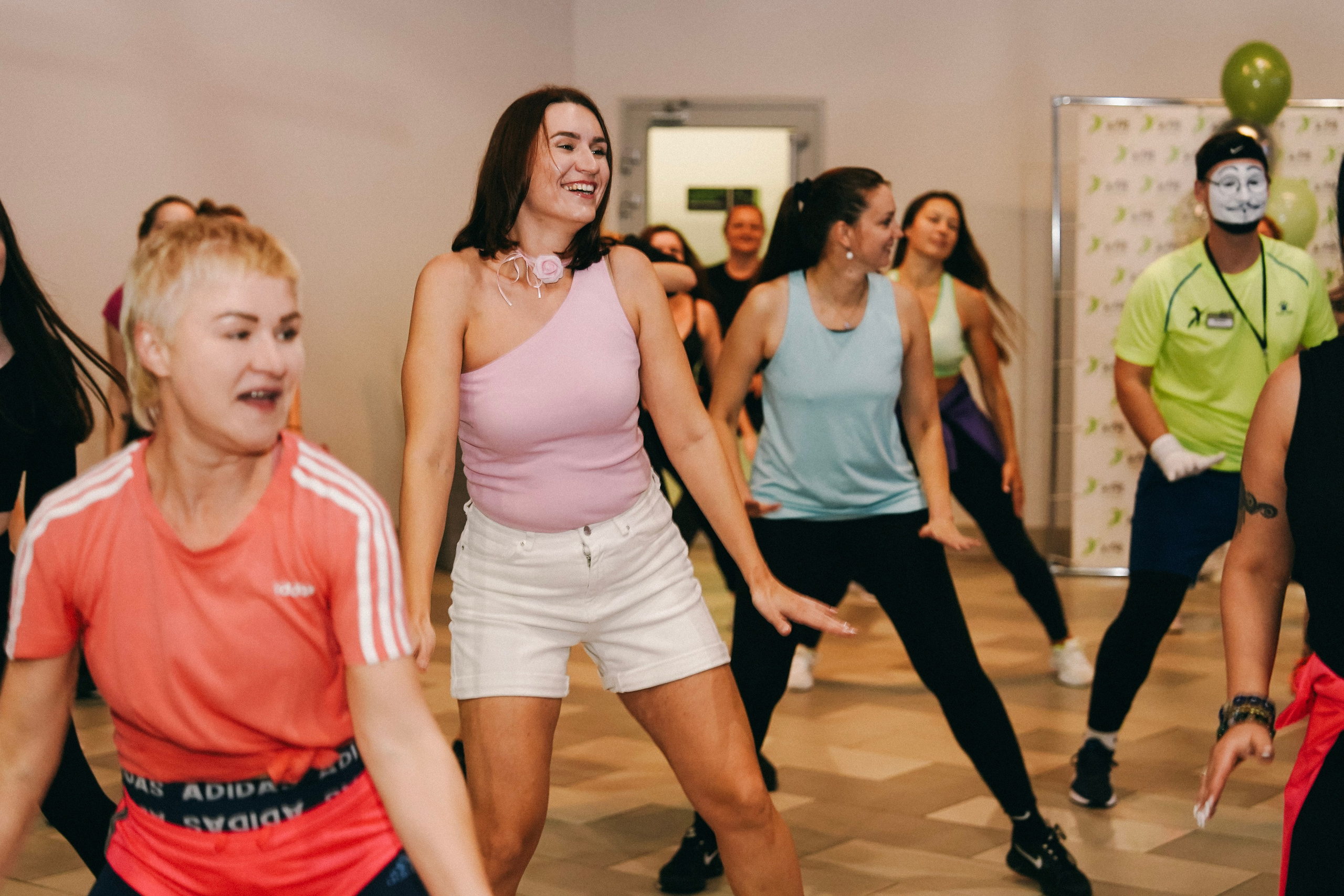 Х-FIT Солнечный — 18 лет. Фотограф с психологическим образованием