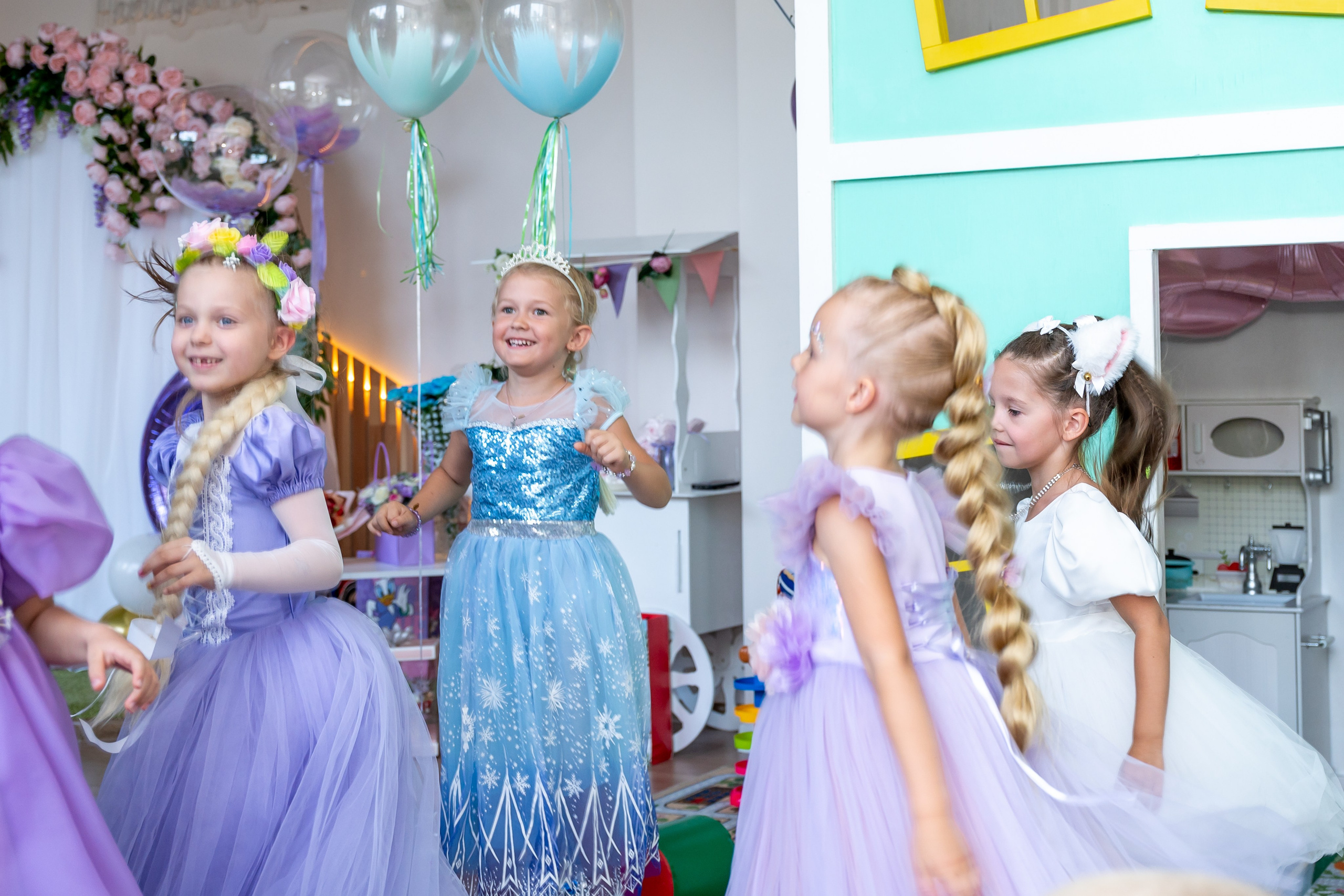 ДР в лофте с фокусником