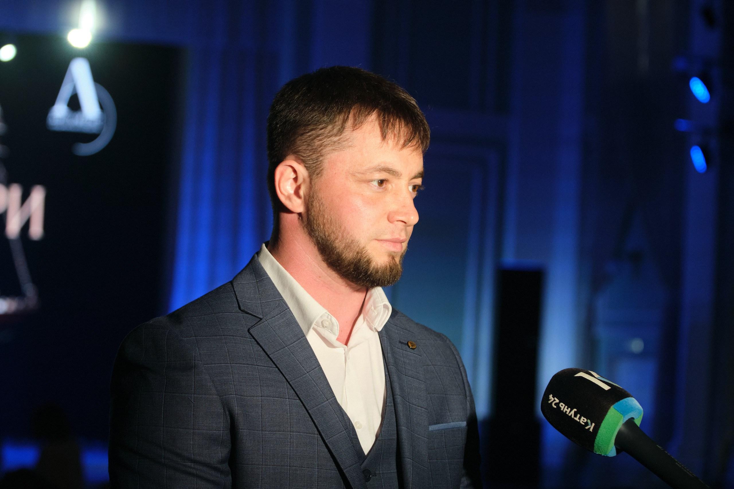 Мисс Корона Сибири. Антон Ив