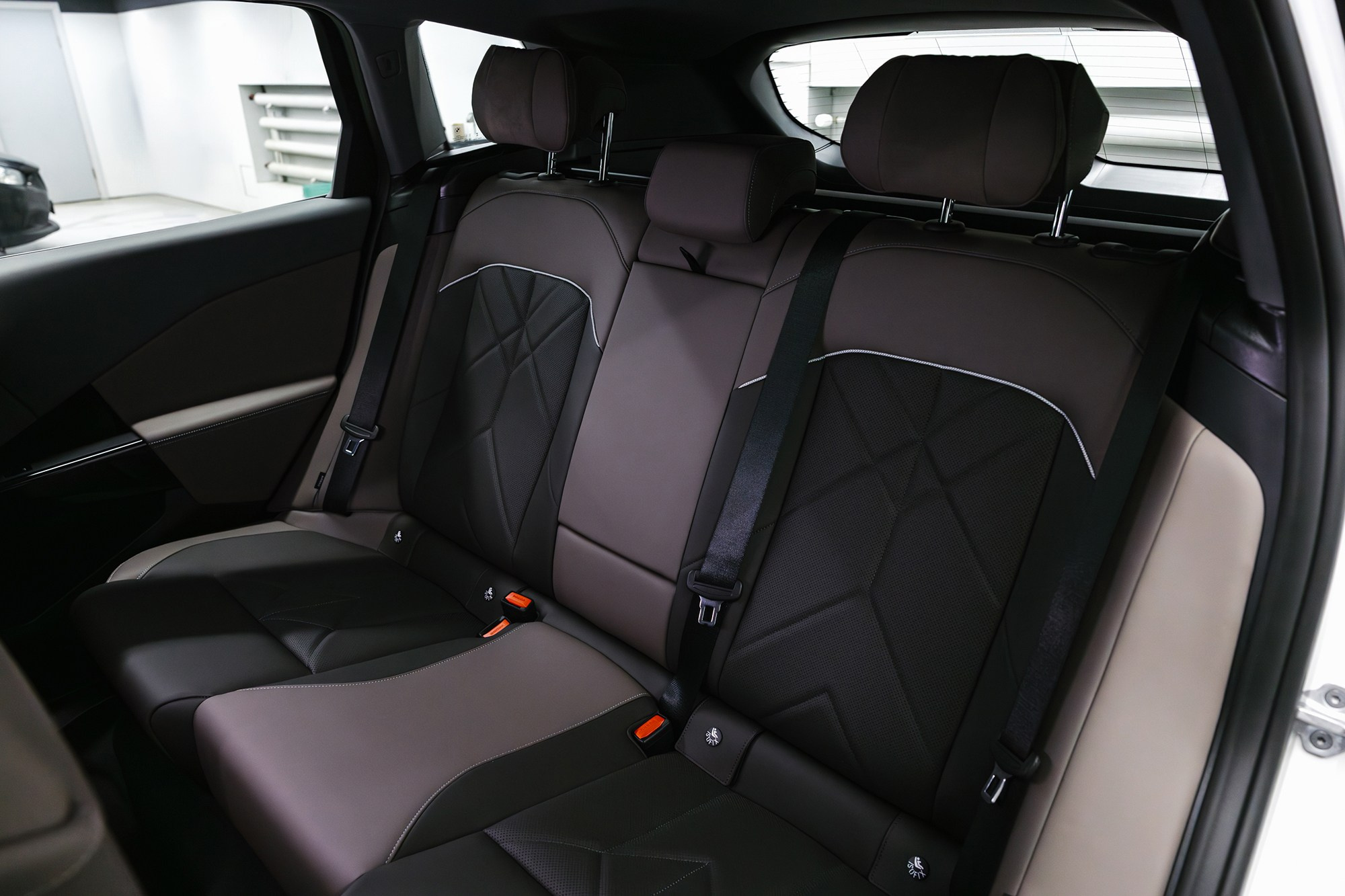 BMW X3 White G45. Новые автомобили