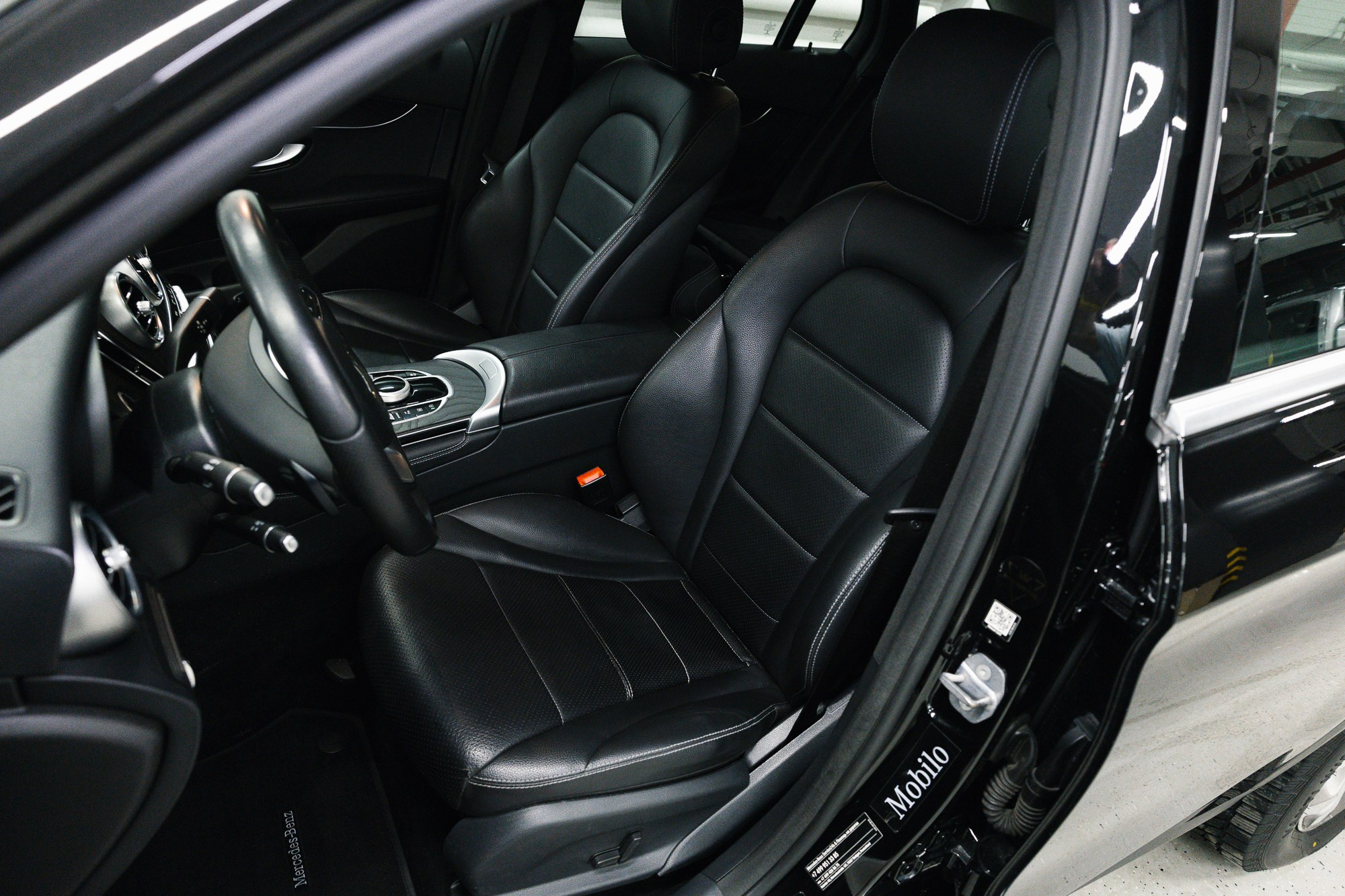 Mercedes-Benz GLC 250 2.0 4MATIC 9G-Tronic (211 л. с.). Автосалон «Х-Авто»