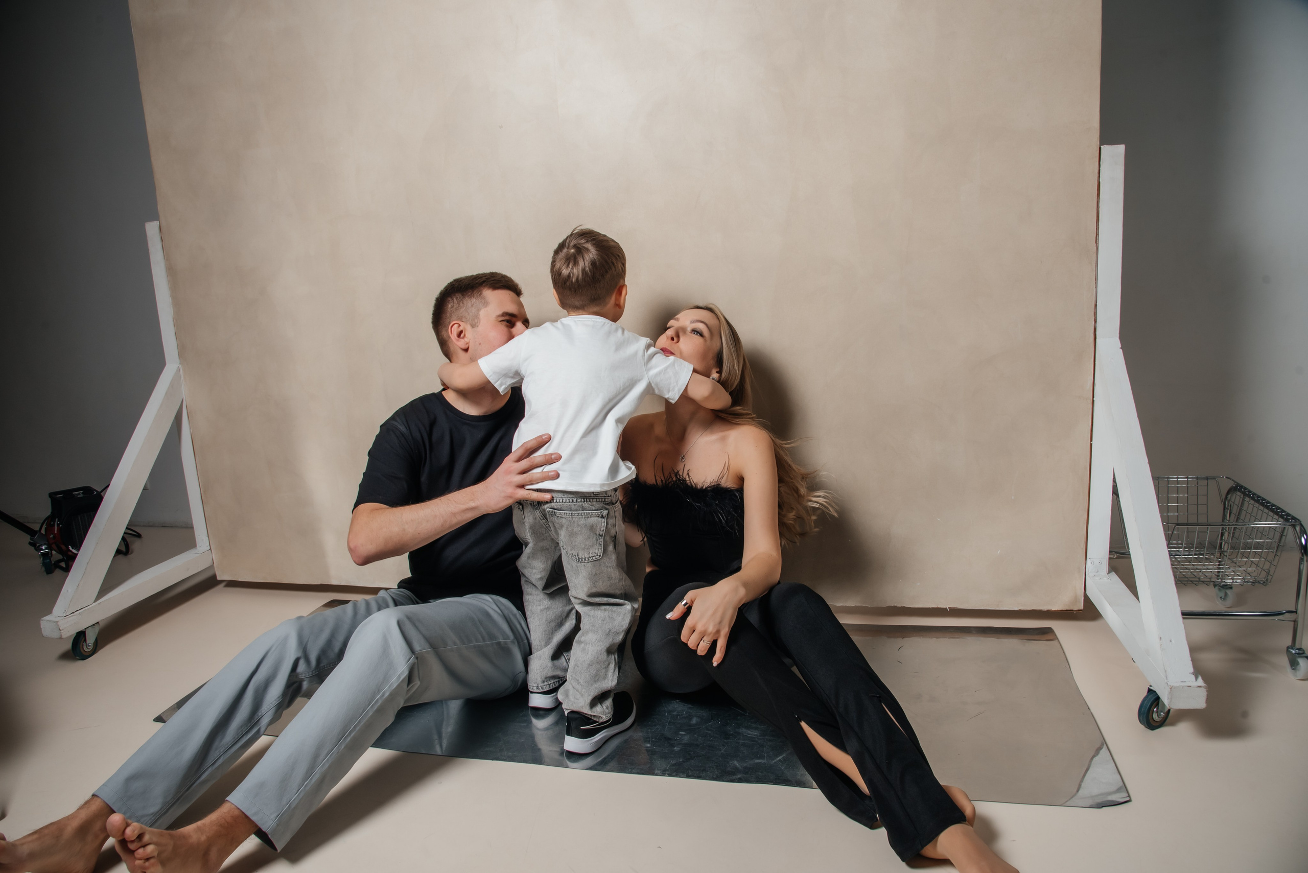 Семейная фотосессия в студии. Свадебный и семейный фотограф в Москве Елена Брюханова