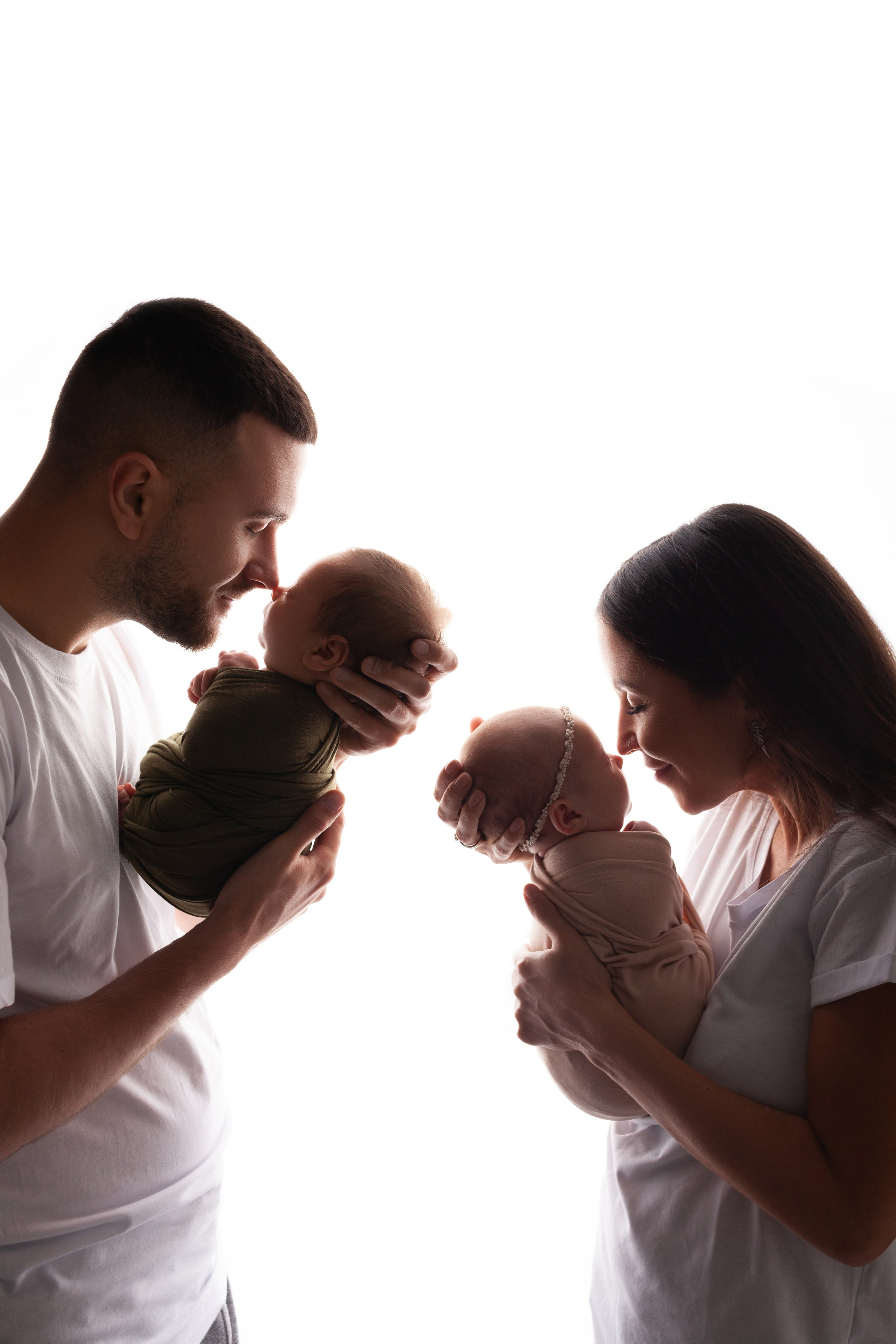 Двойня. Фотограф новорожденных г. Подольск, г. Жуковский, весь юг Москвы и Моск.обл