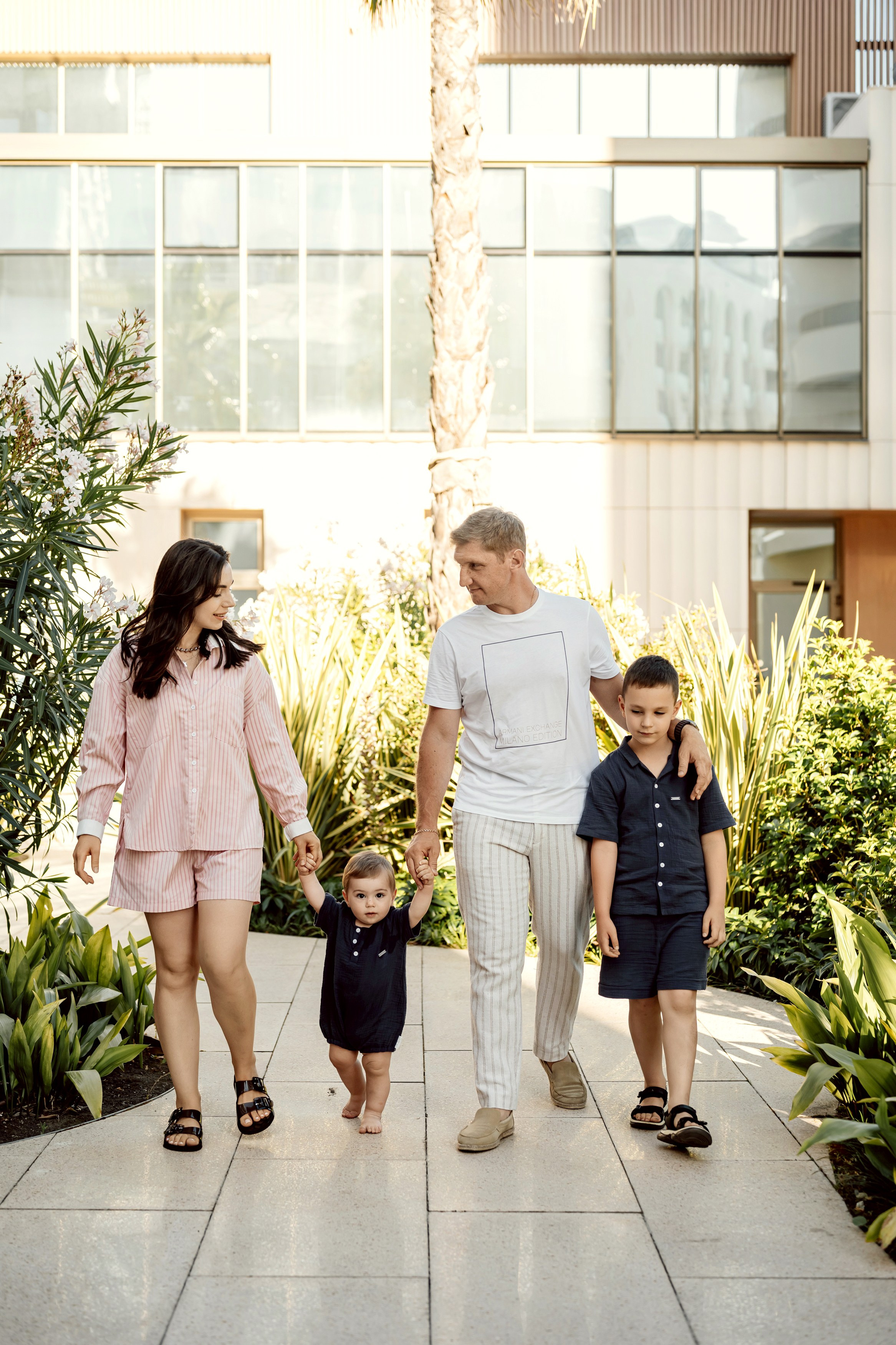 Летняя прогулка. Свадебный и семейный фотограф в Сочи Никита Пищов