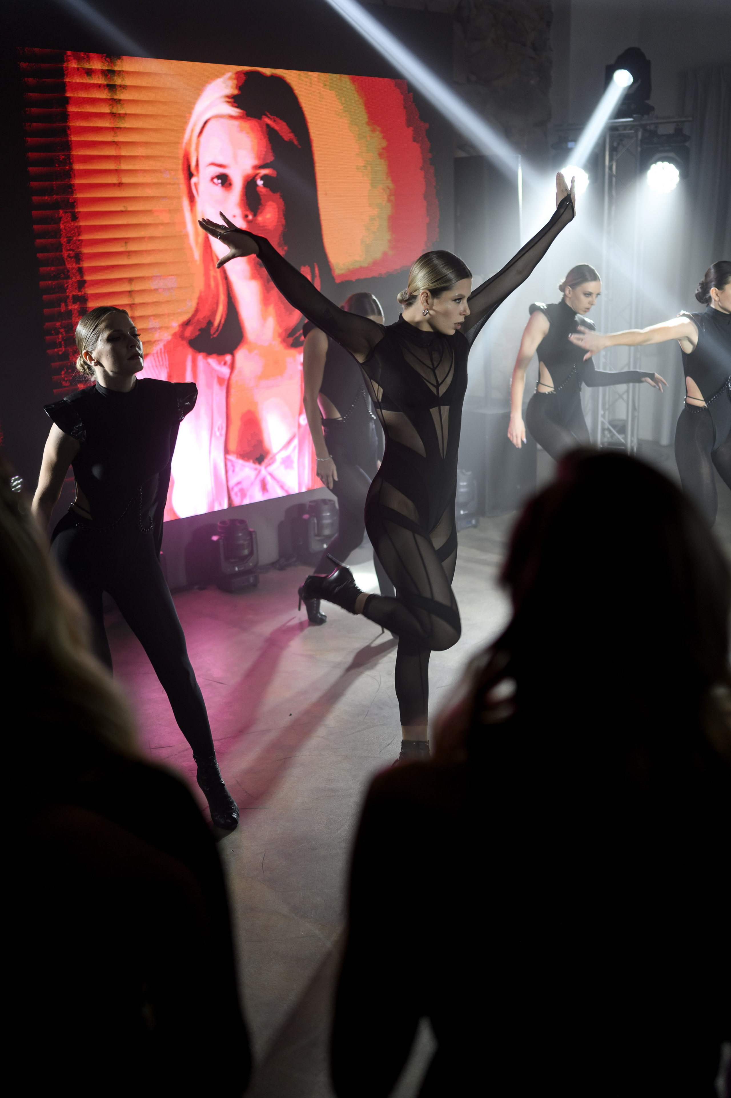 ЖЕСТОКИЕ ИГРЫ Евгении Яблоковой. Свадебный фотограф Минск