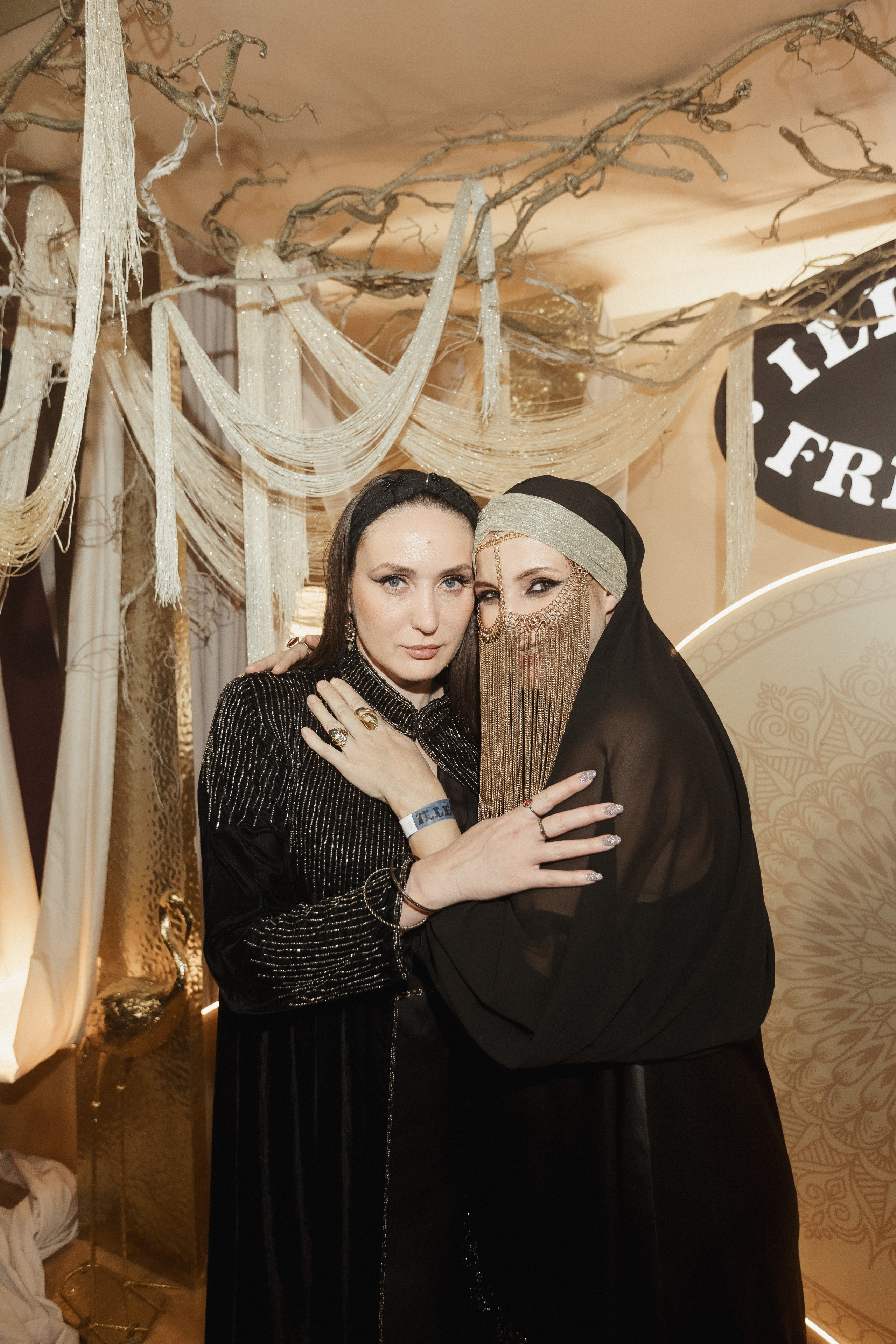 ILLEGAL FRIENDS — MIRAGE [PART II]. СВОИ. ФОТООТЧЕТЫ-СОБЫТИЯ-МЕСТА