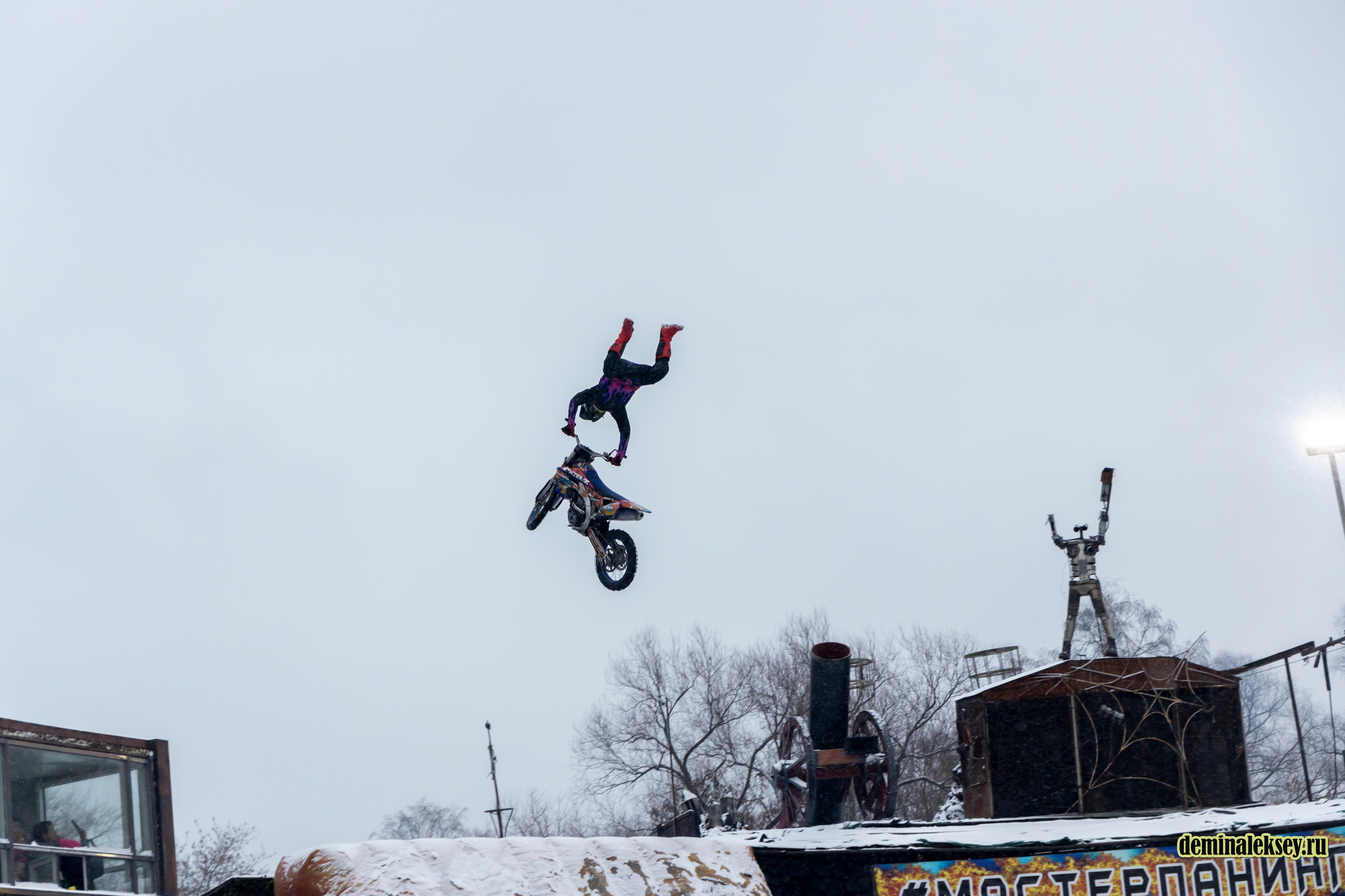 Танки против Монстр-Траков. Репортажный, семейный и студийный фотограф в Москве Демин Алексей